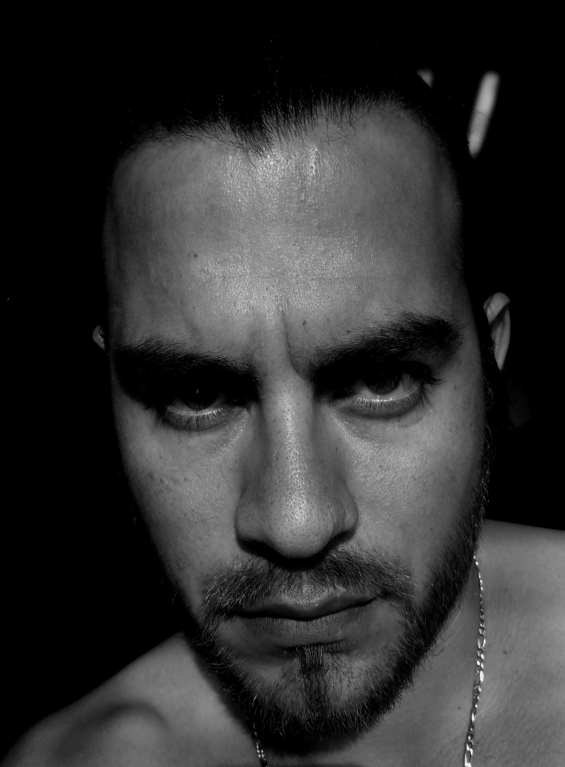 actor Michael C. Alvarez large photo