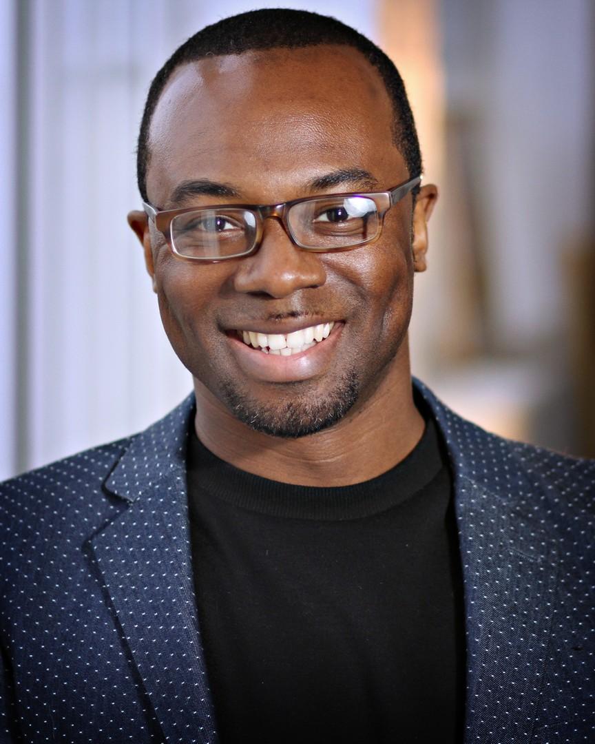 actor Phillip Parnell large photo