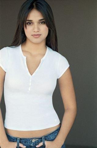 actor Summer Bishil large photo