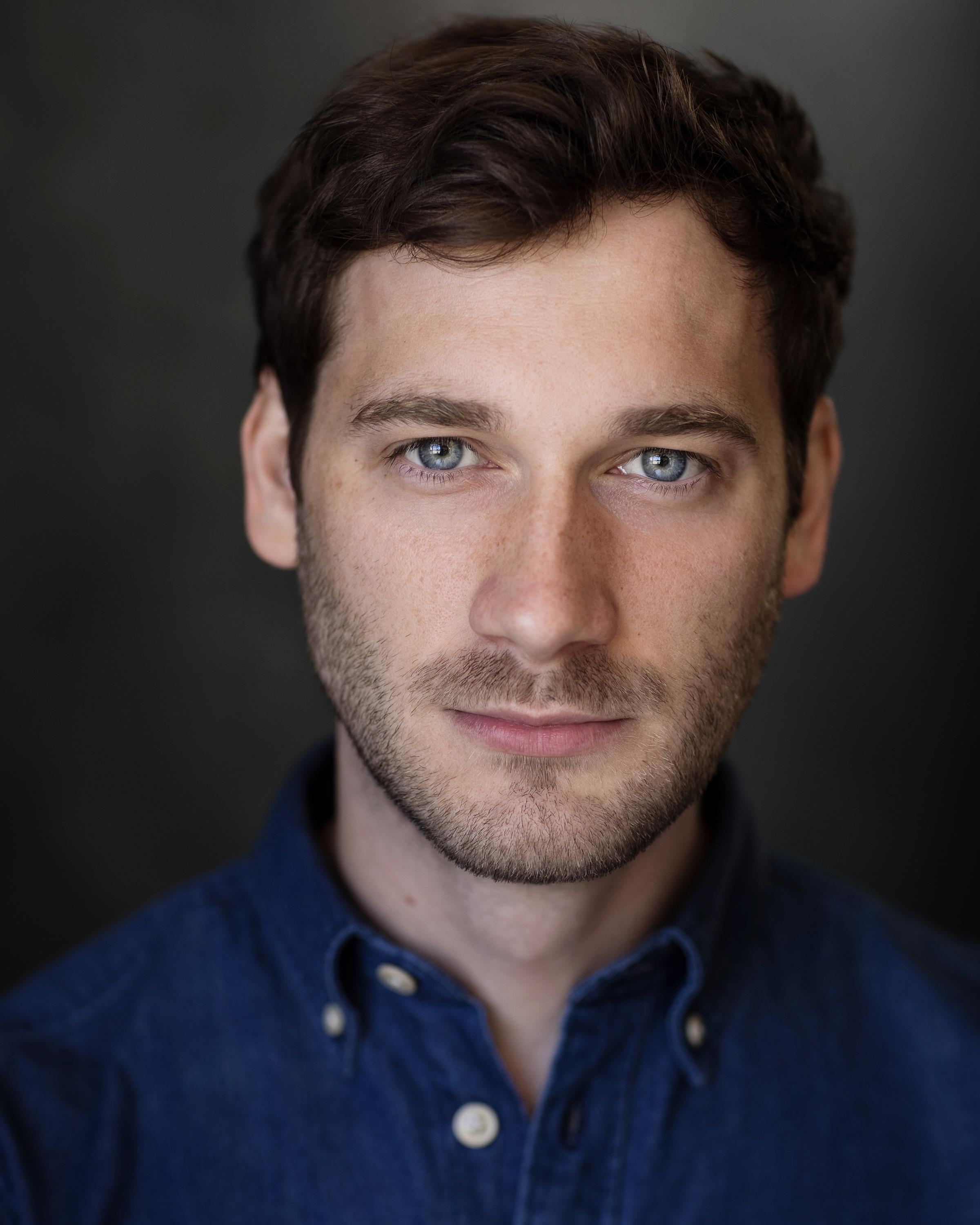 actor Luke Hobson large photo