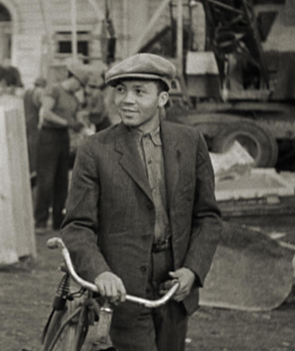 actor Ernest Anderson large photo