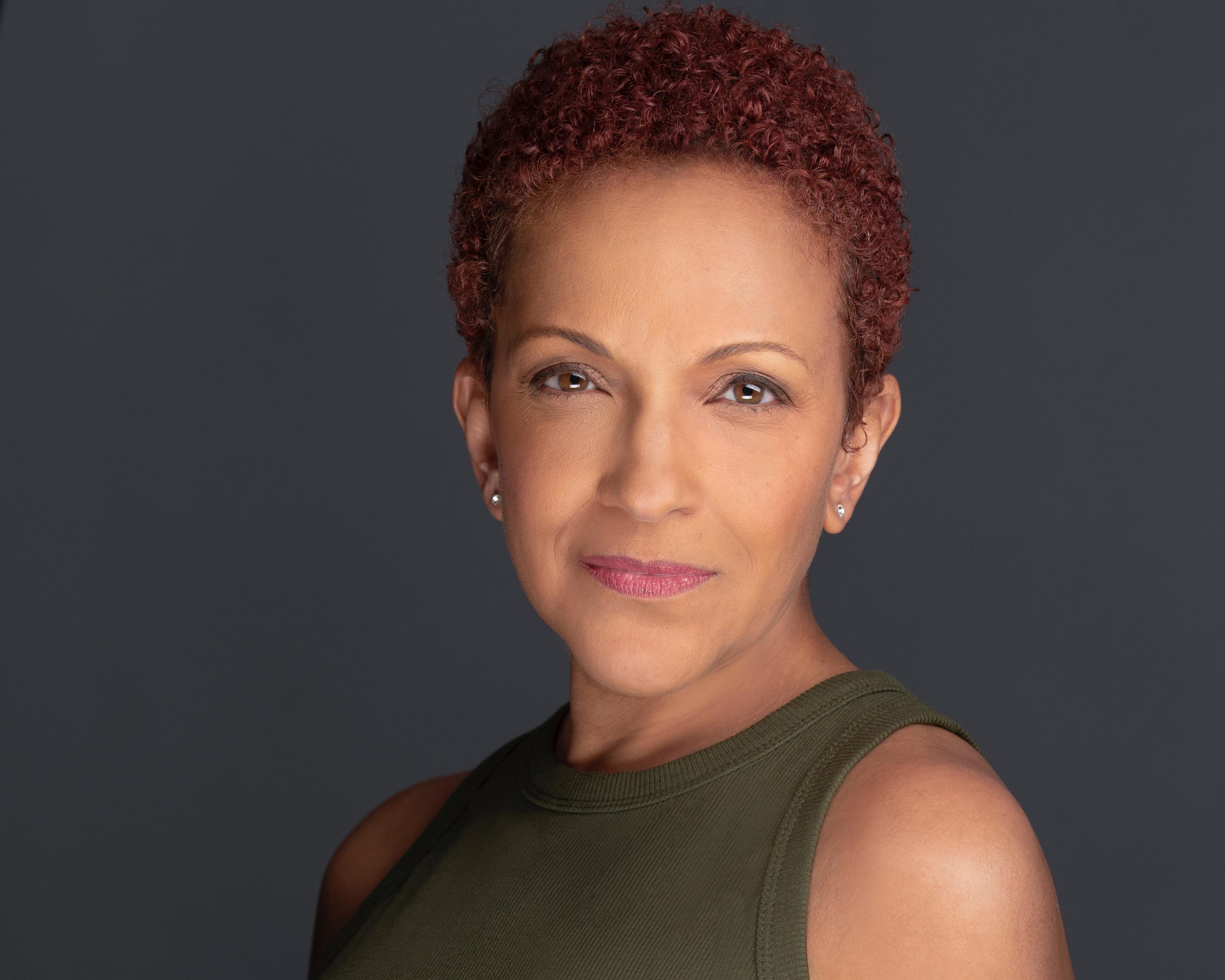 actor Justine J. Hall large photo