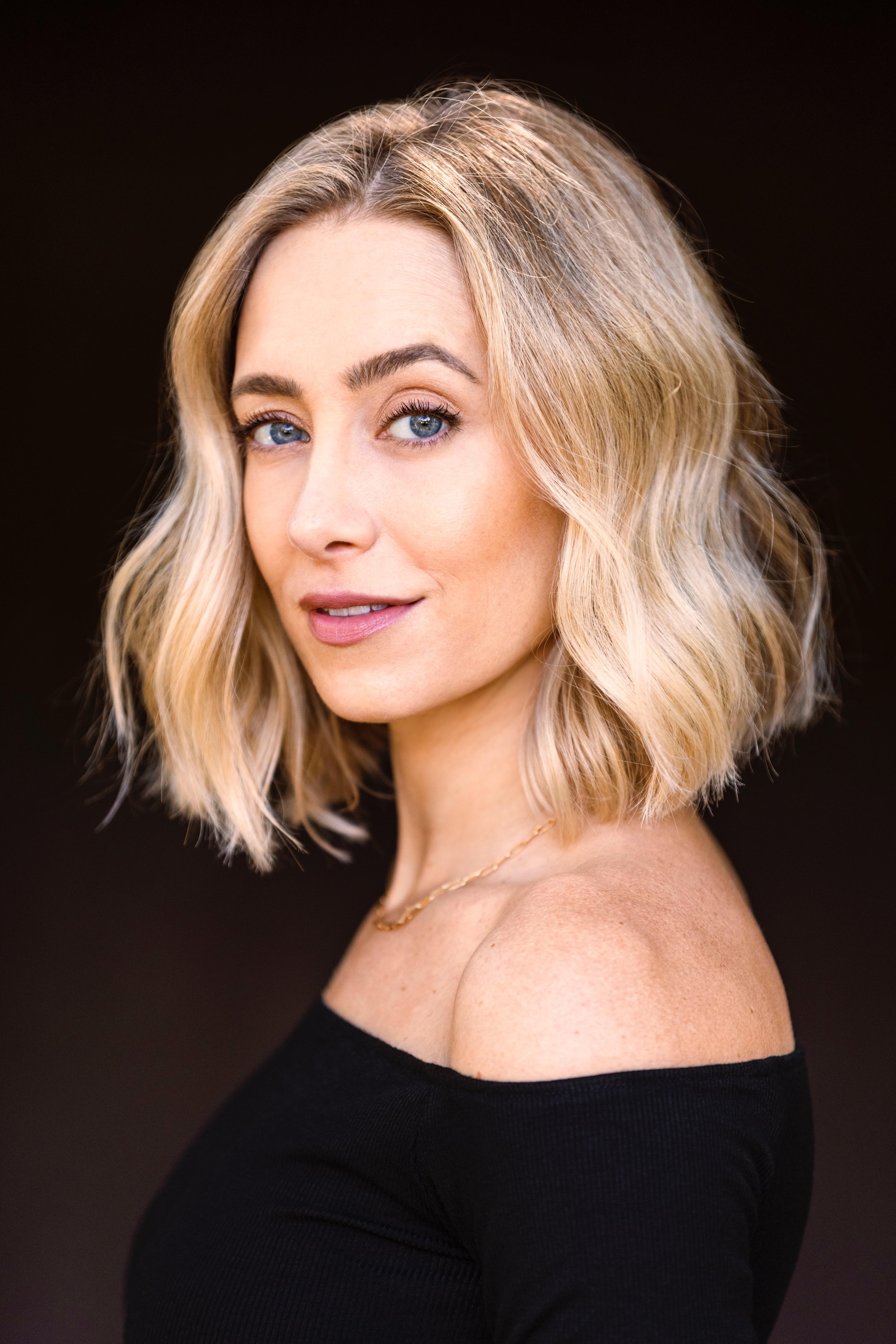 actor Kelsey Crane large photo