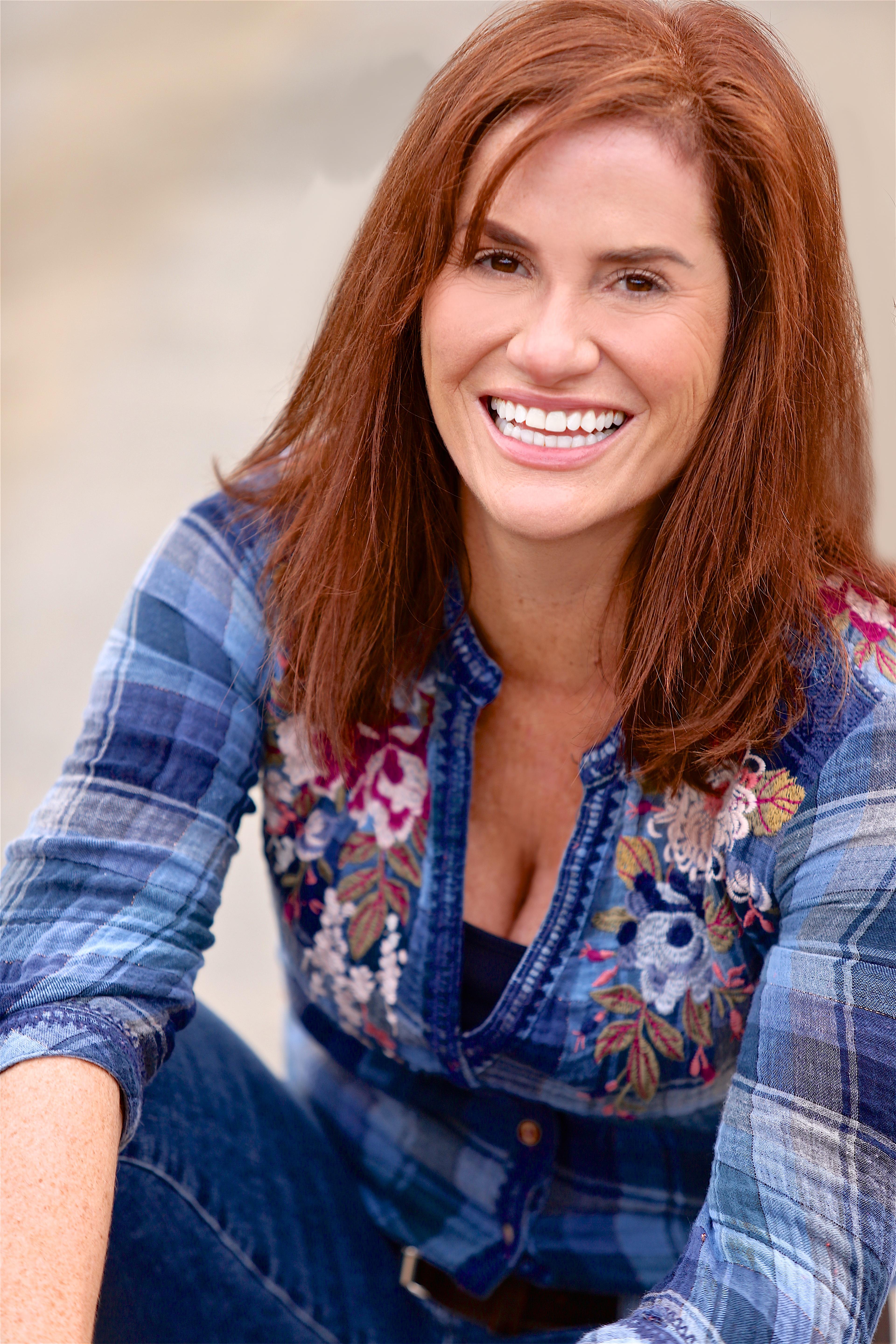 actor Connie Giordano large photo