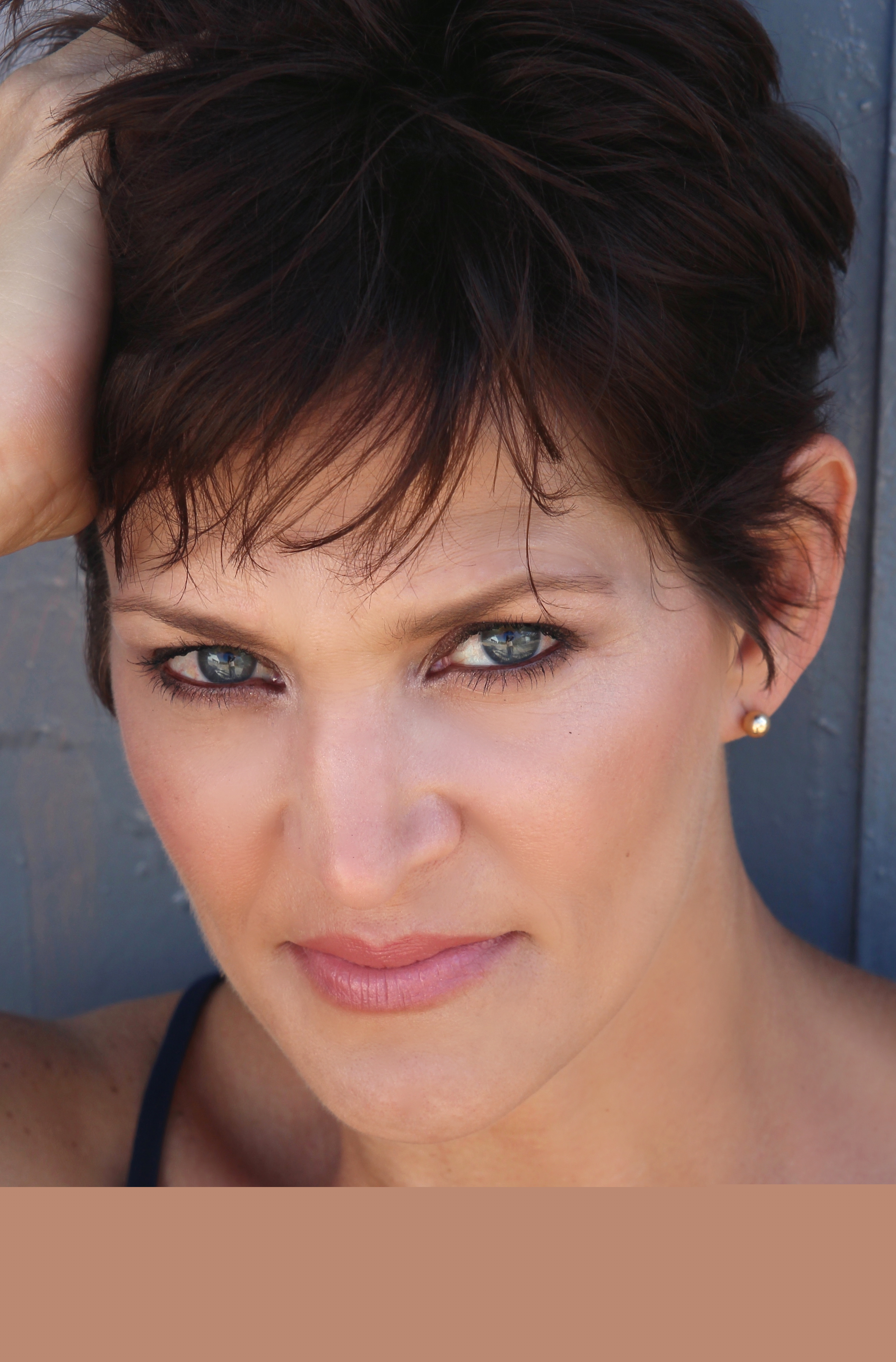 actor Holly O'Quin large photo