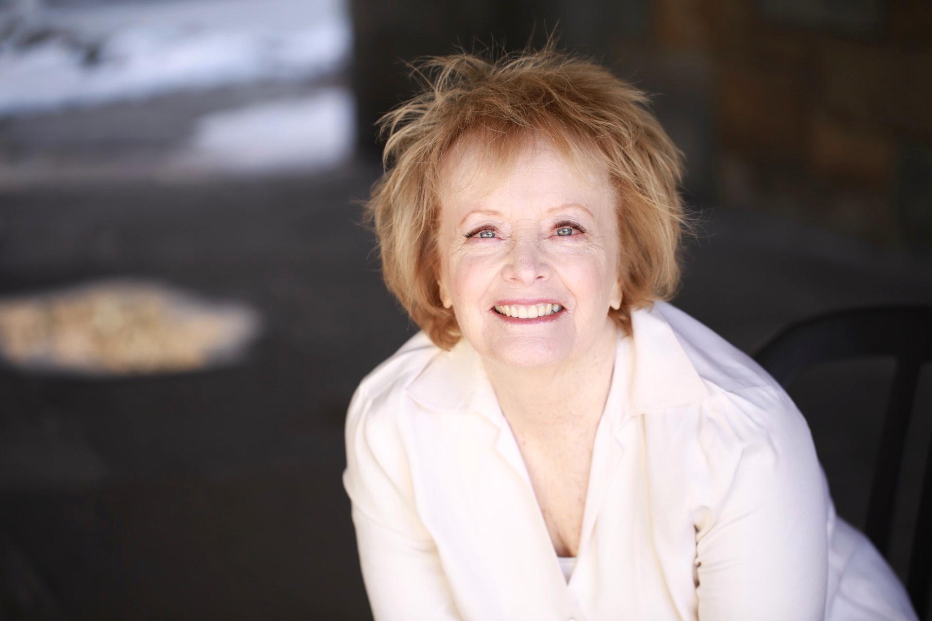 actor Lynne Lipton large photo