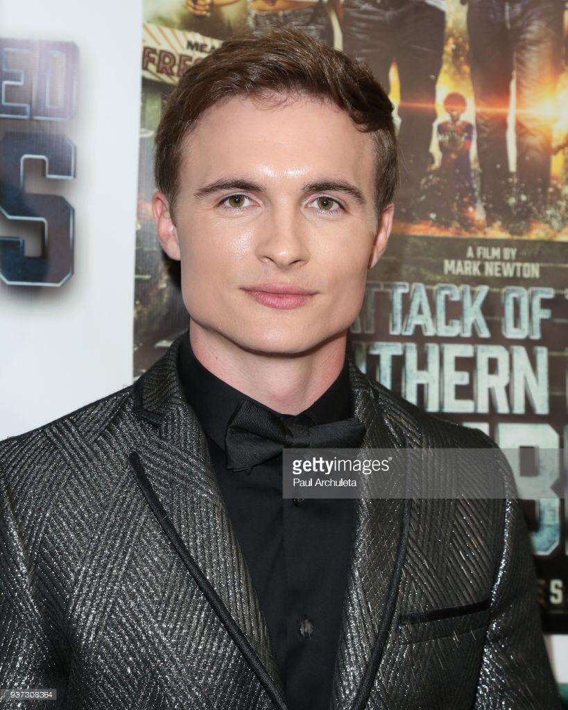 actor Timothy Haug large photo