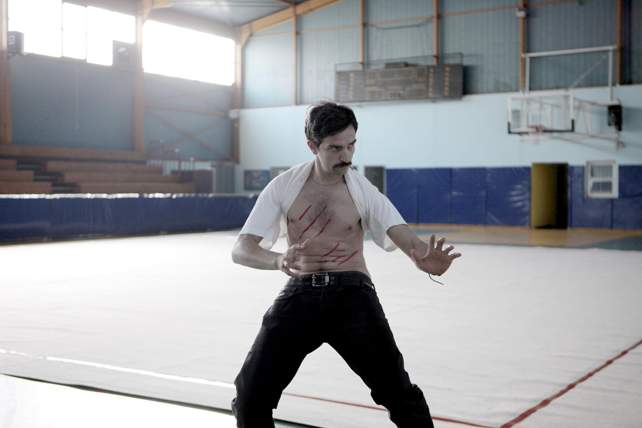 actor Aris Servetalis large photo