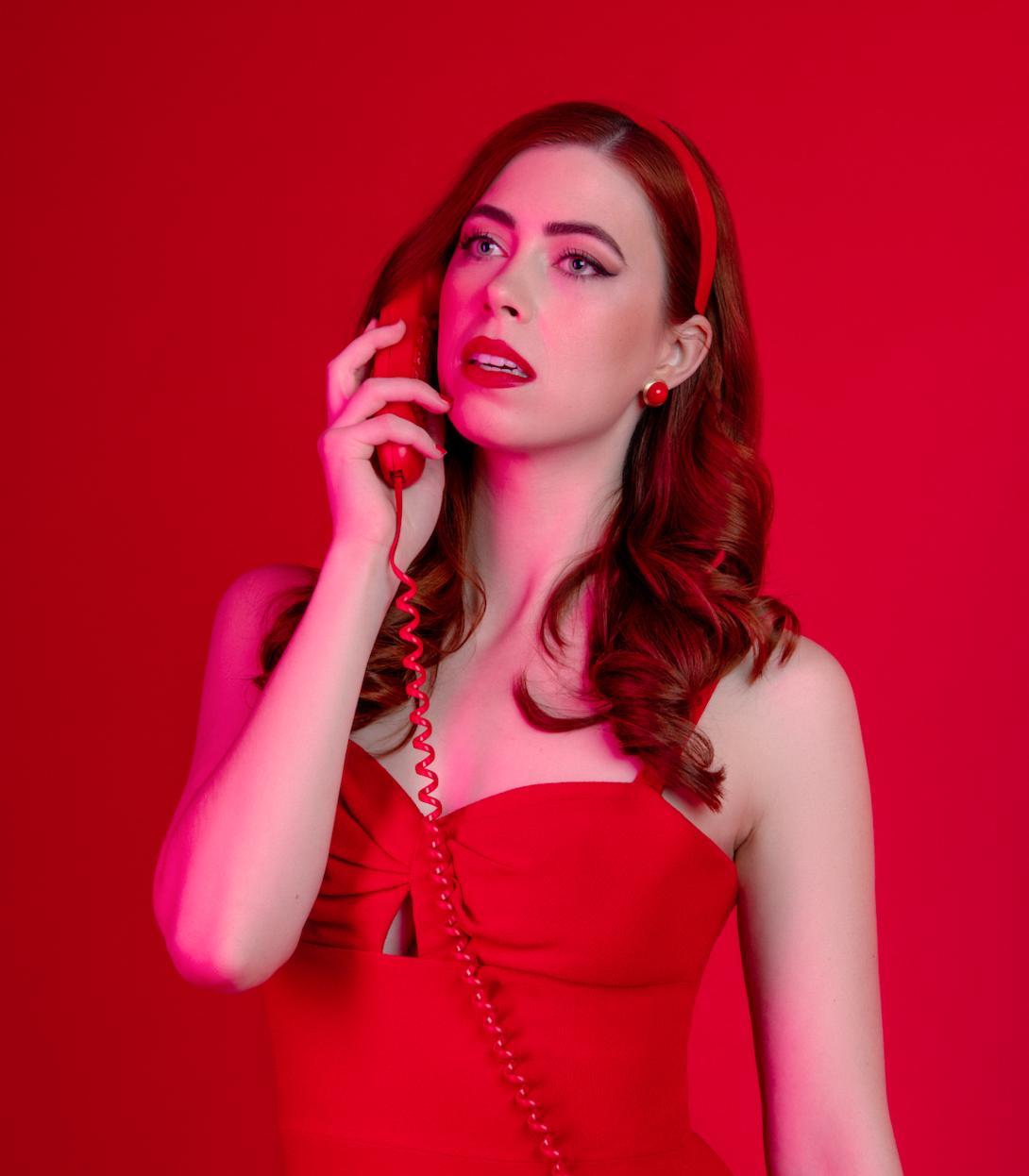 actor Tess Higgins large photo