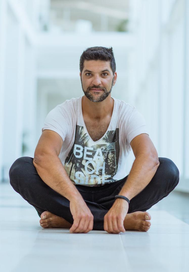 actor Morad Azzaaoui large photo