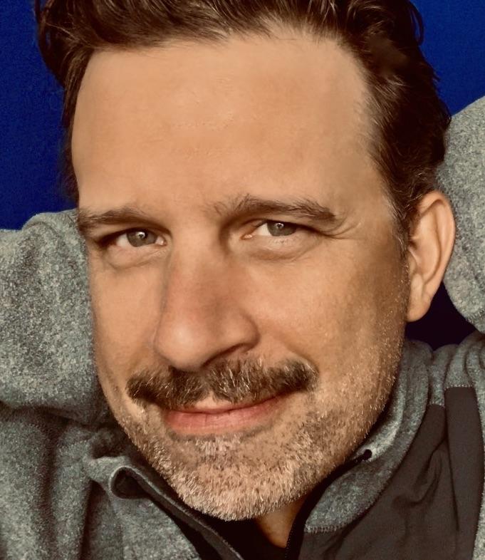 actor Brian Avers large photo