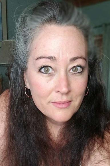 actor Leandra Hill large photo