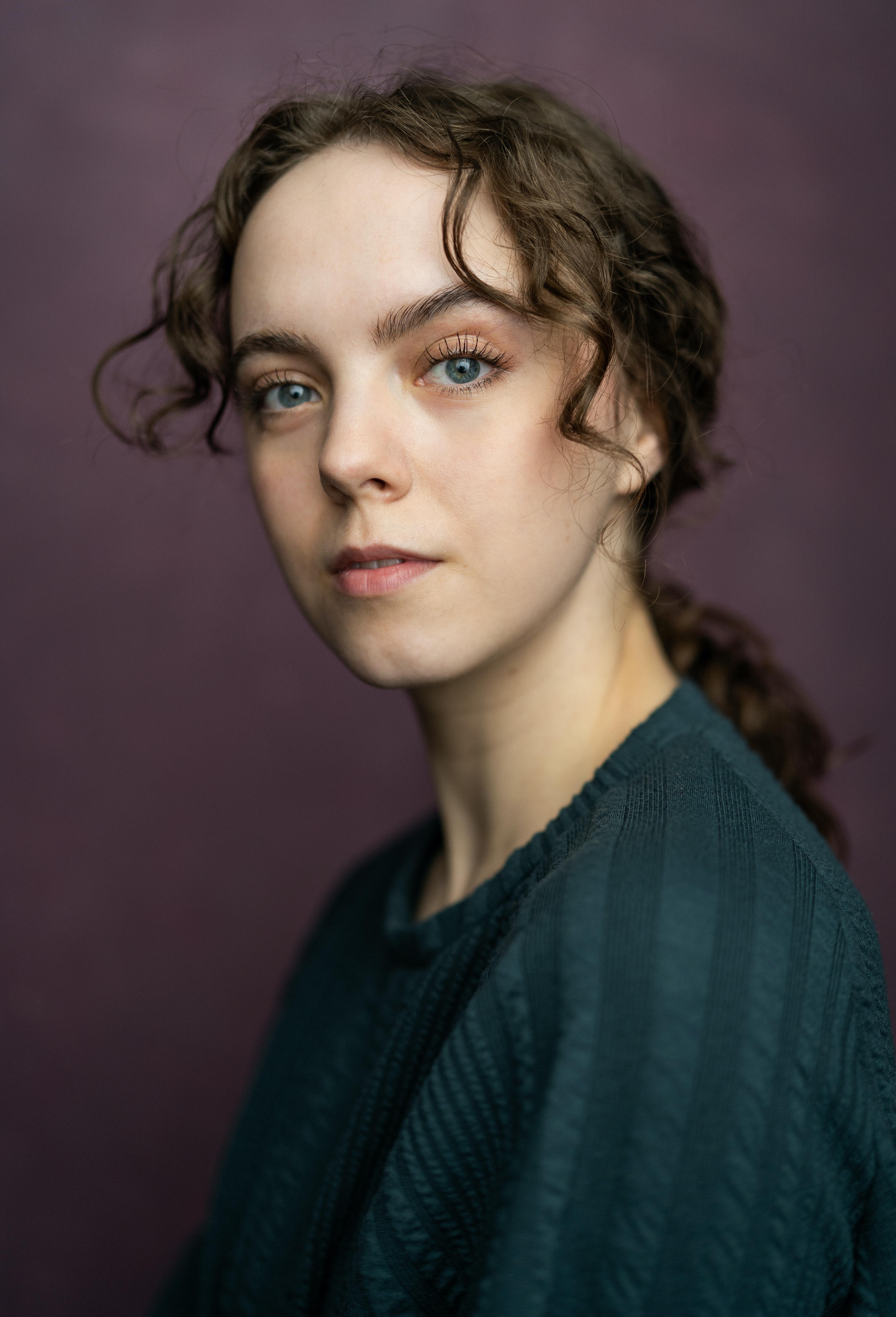 actor Amanda Dahl large photo