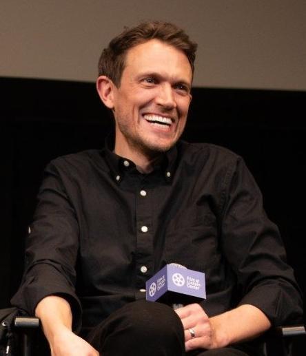 actor Matt Bettinelli-Olpin large photo