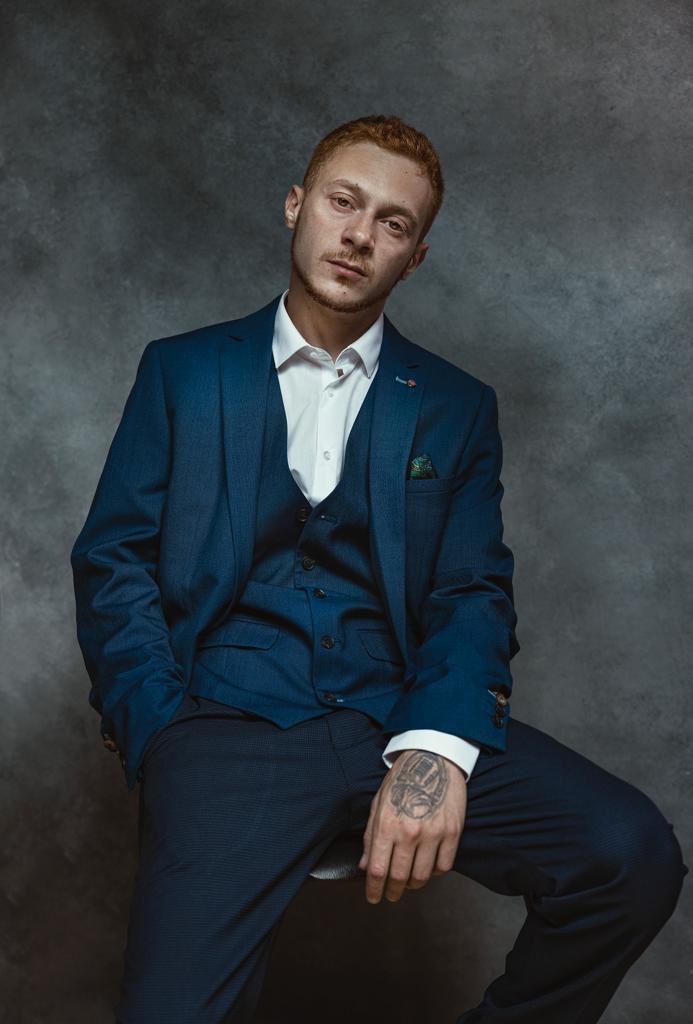 actor Craige Middleburg large photo