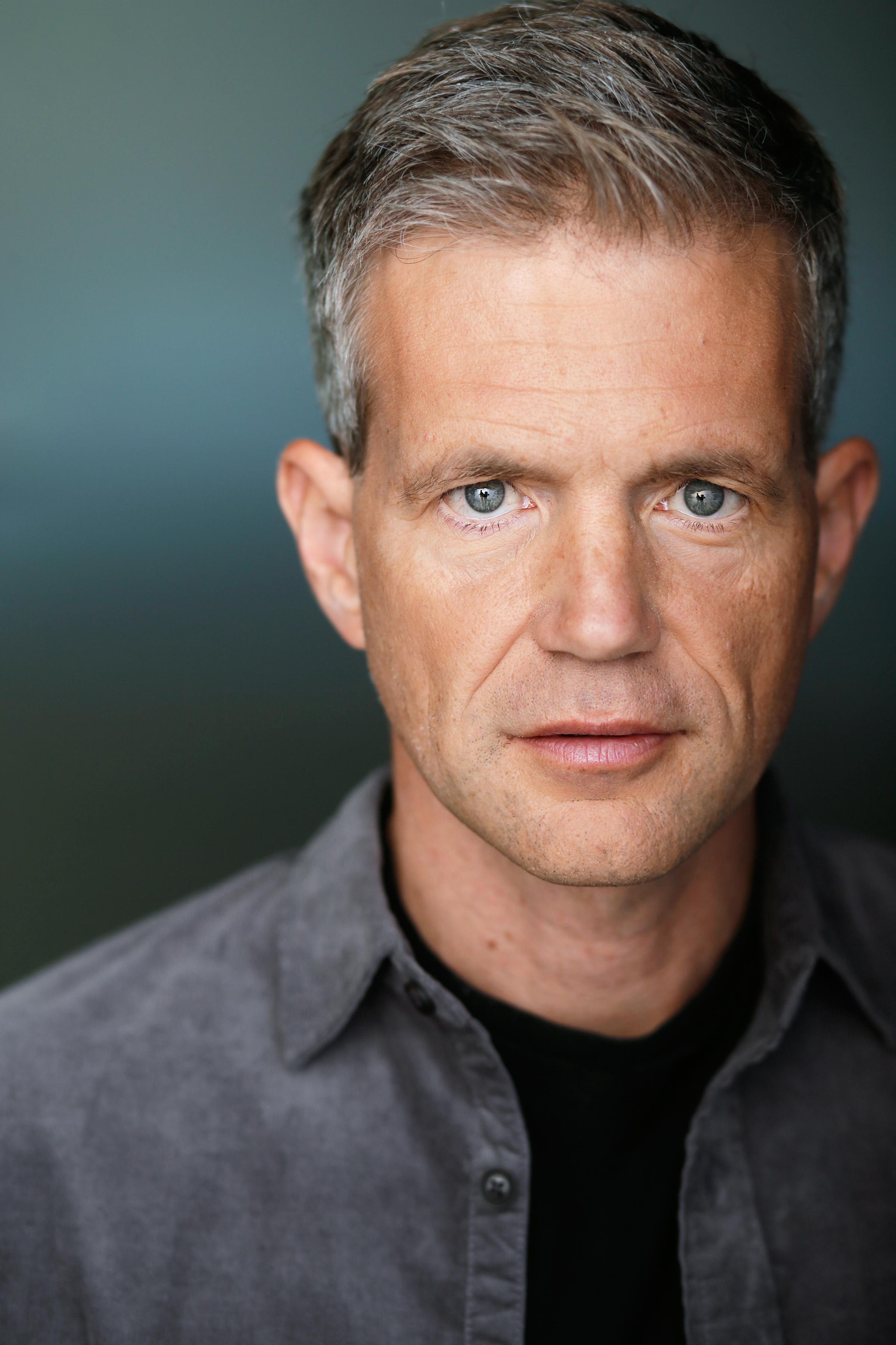 actor Byron Herlong large photo