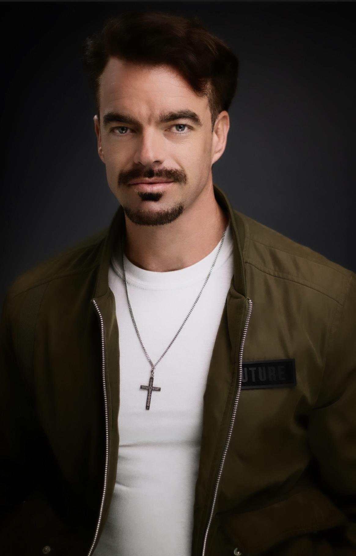 actor Christopher Gerard large photo