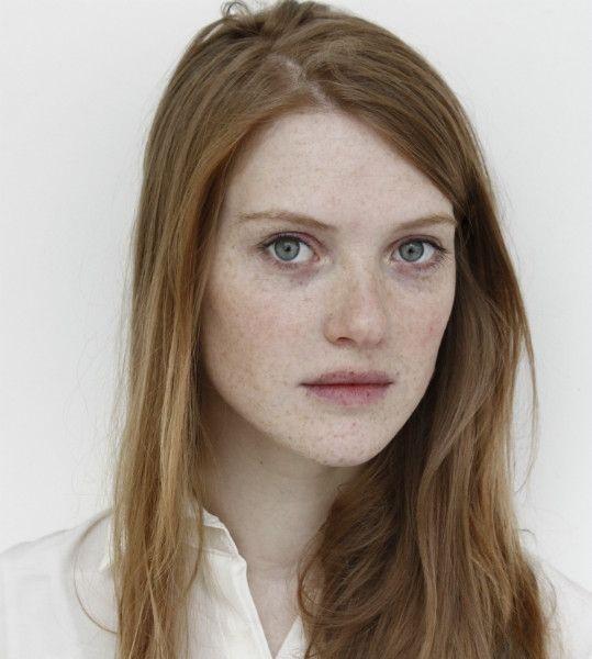 actor Fleur Geffrier large photo