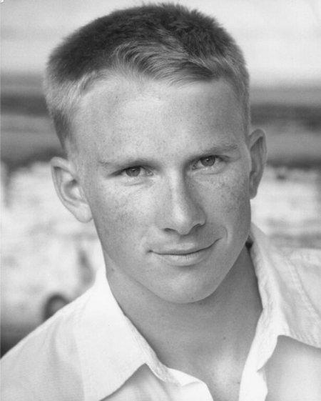 actor Peter Gail large photo