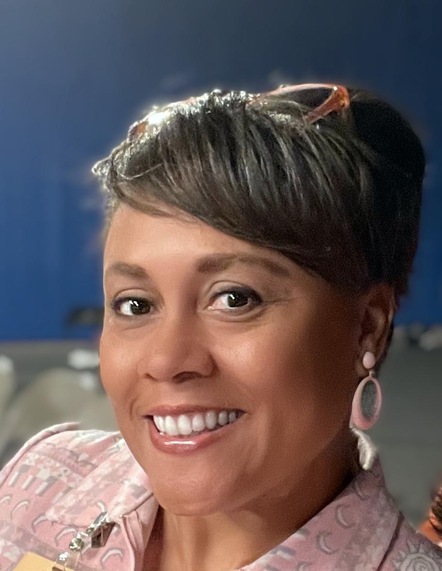 actor Erica Ise large photo