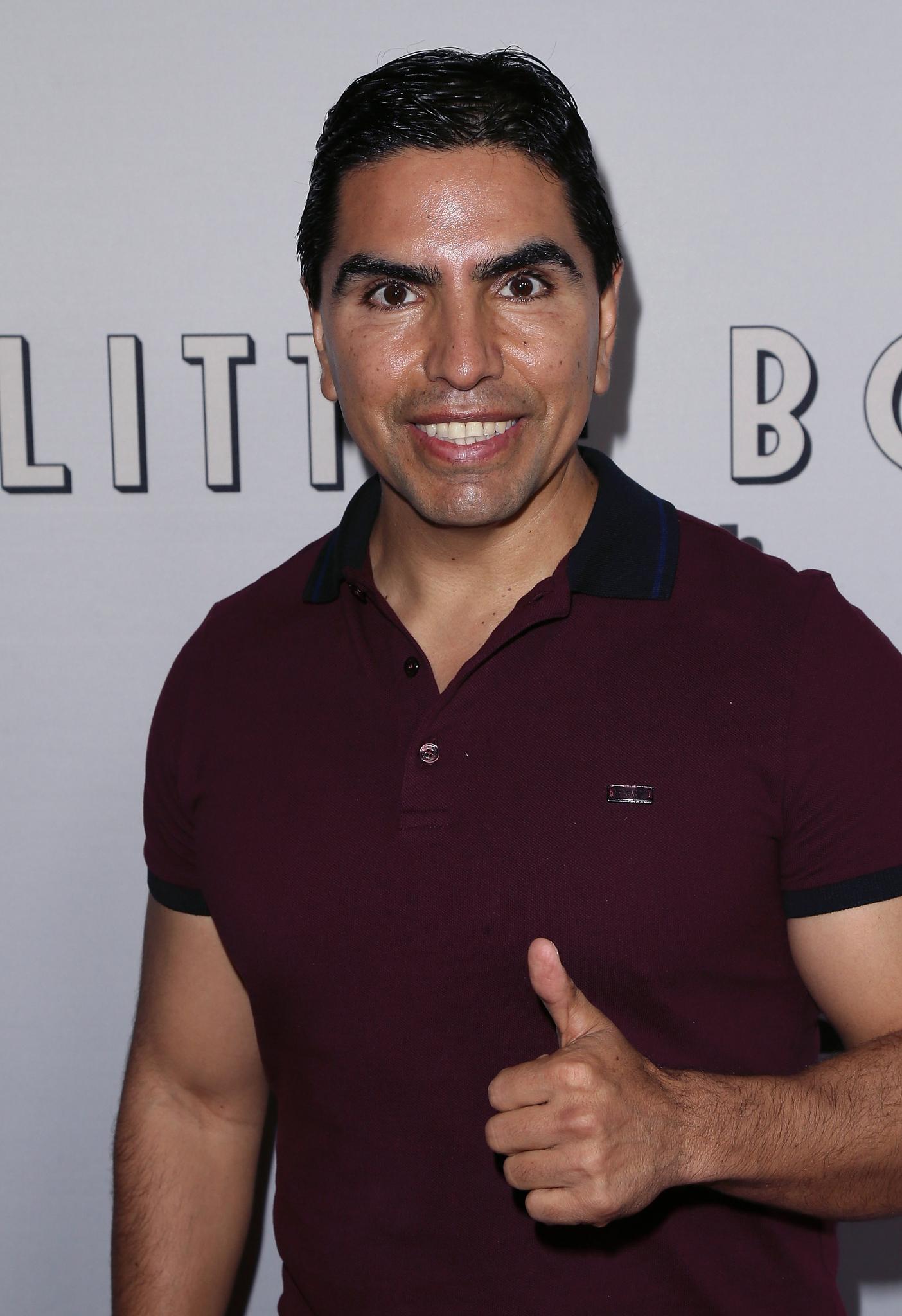 actor Eddie 'Piolin' Sotelo large photo
