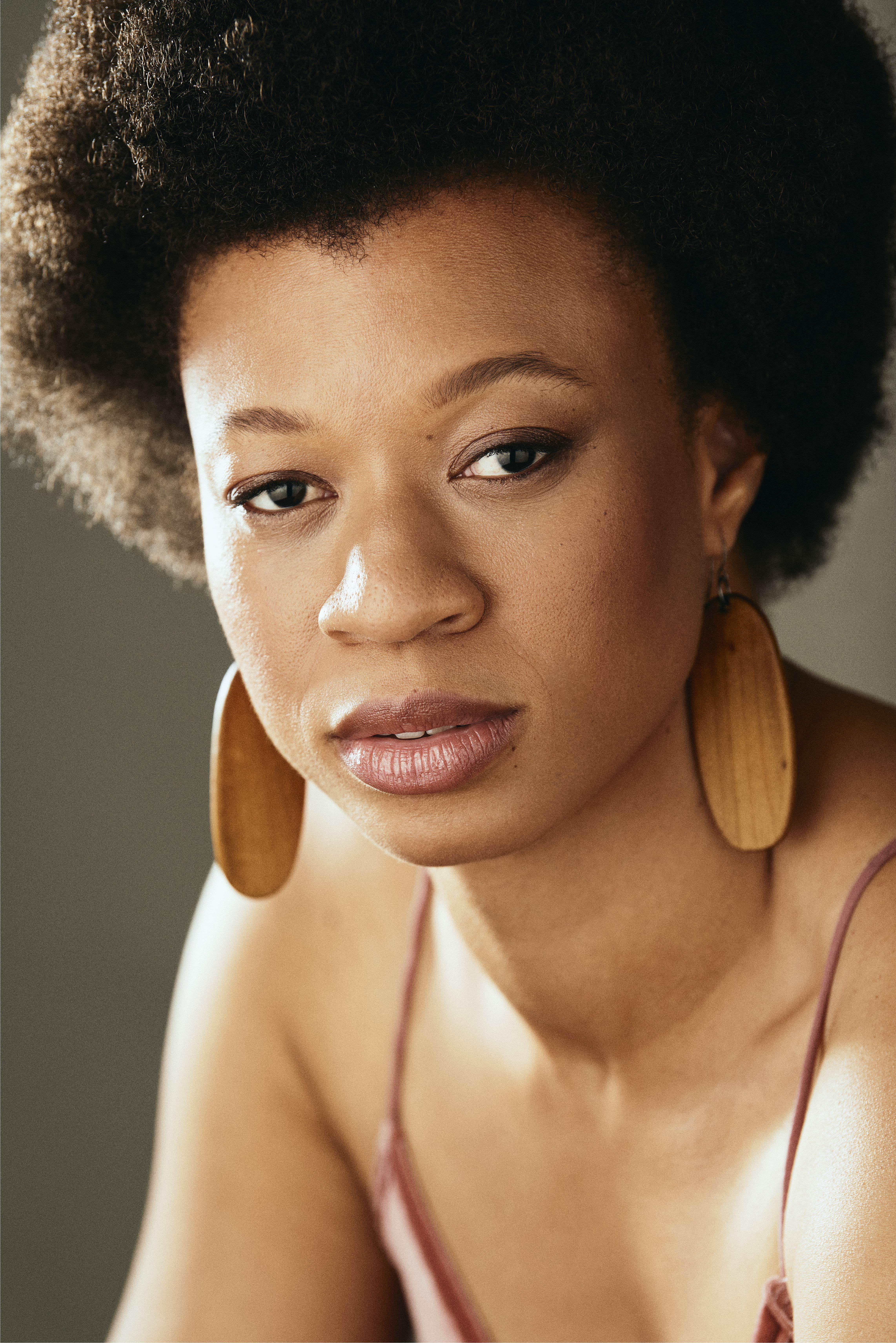 actor Ameerah Briggs large photo