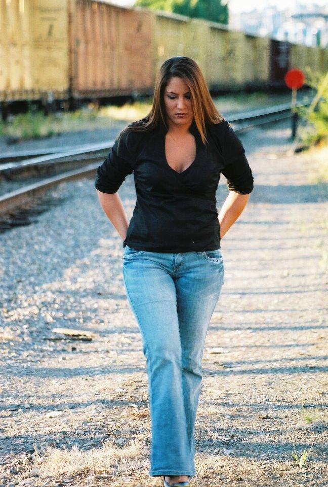 actor Heidi Barrientes large photo