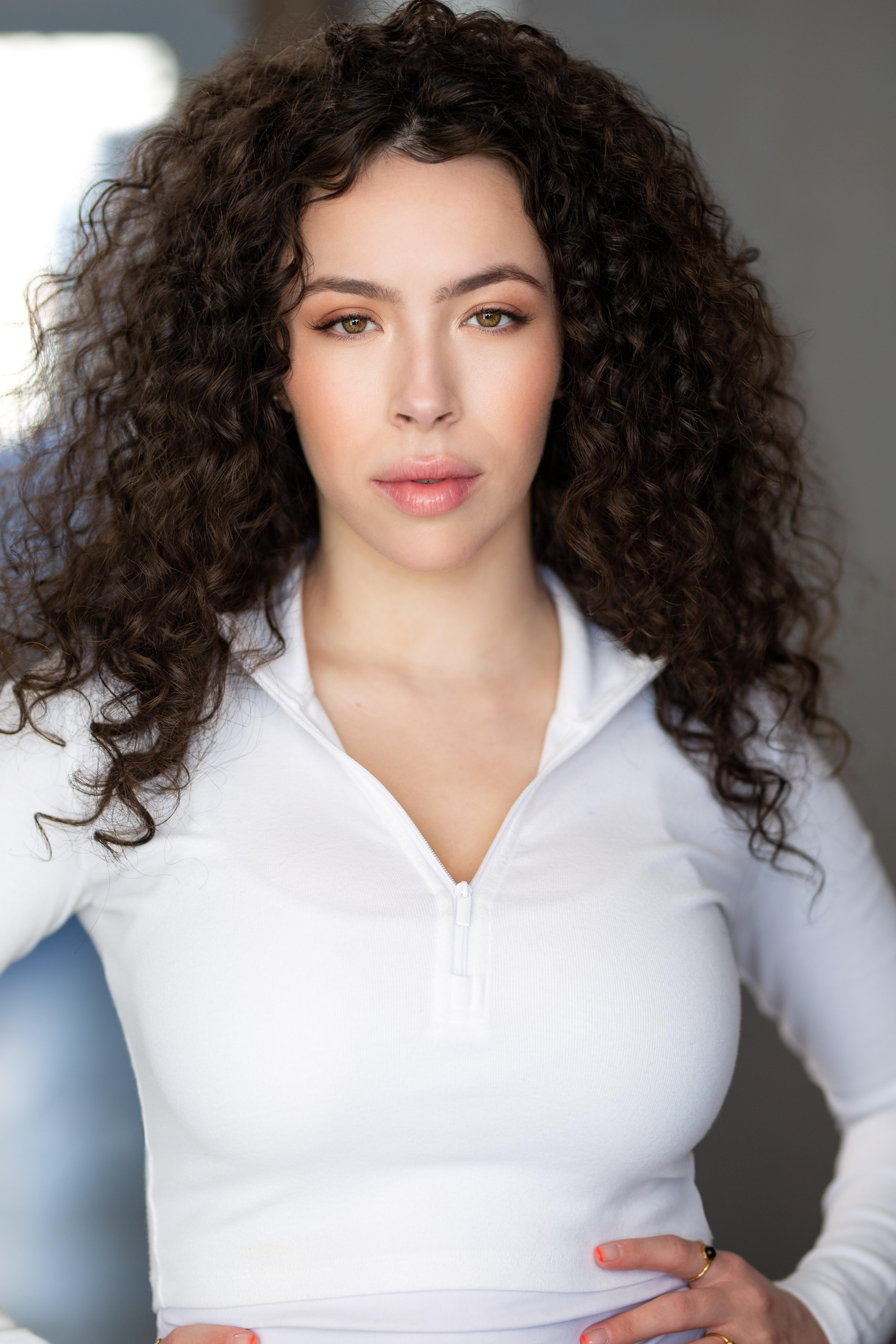 actor Karina Bromberg large photo