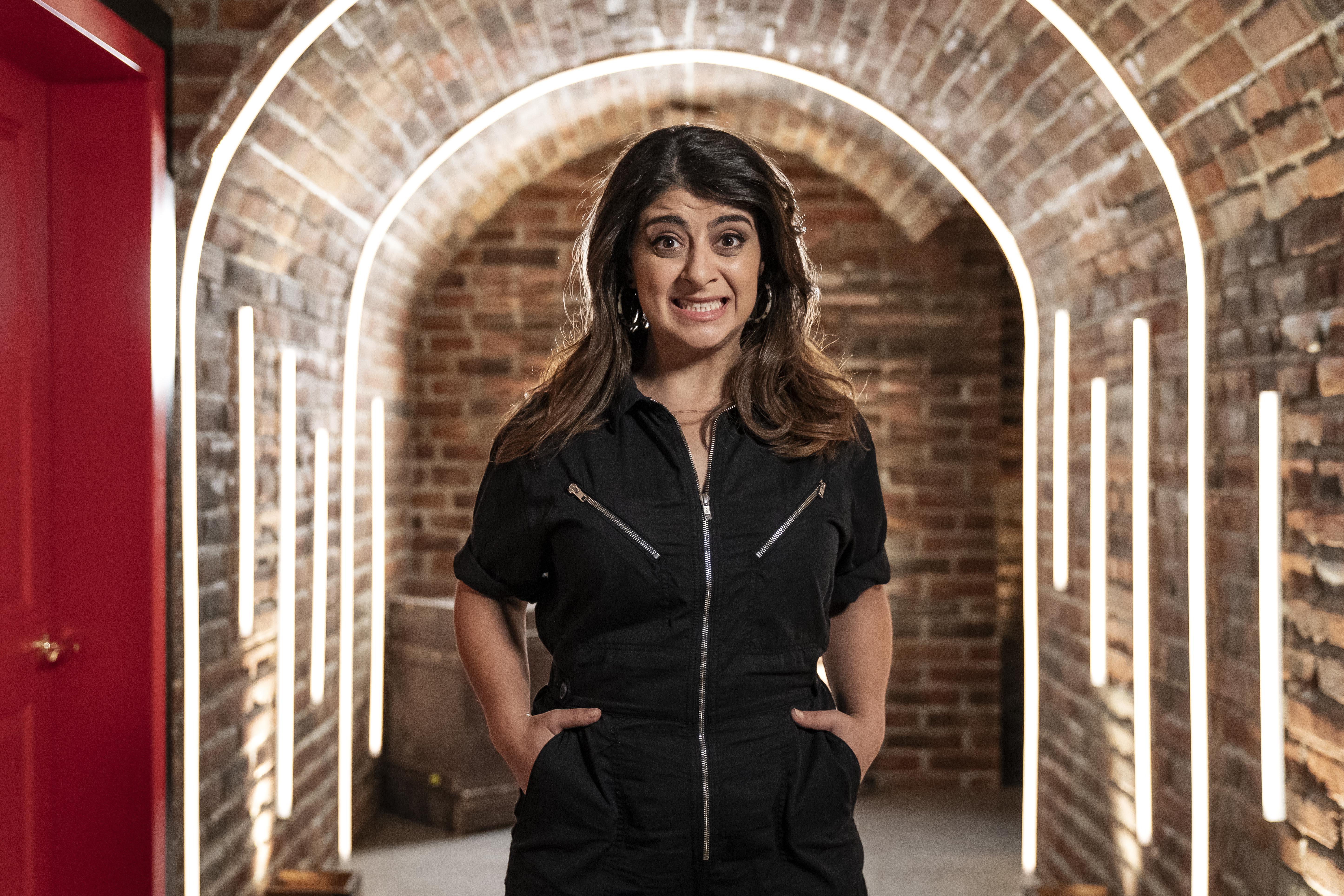 actor Susie Youssef large photo