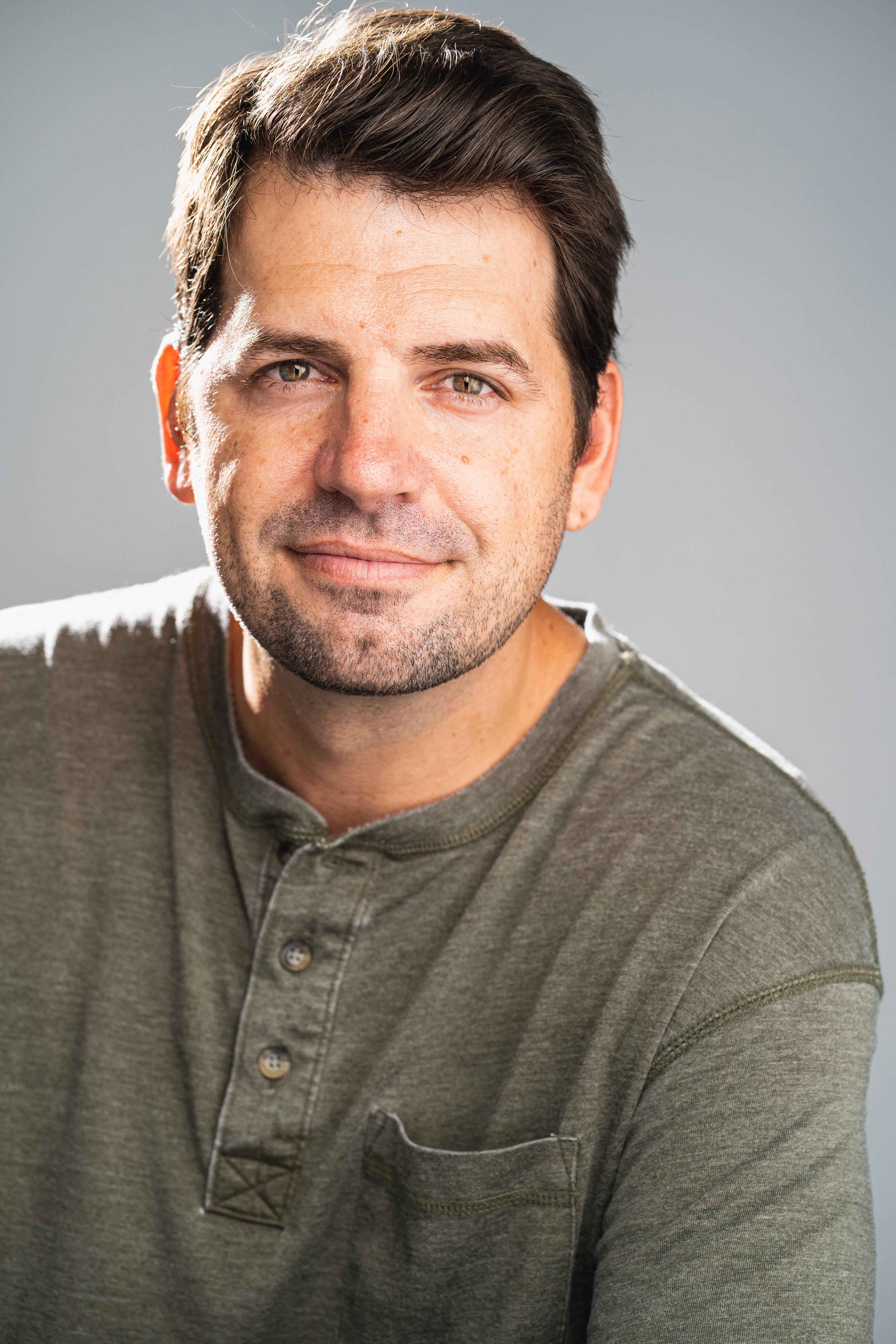 actor Dan Becker large photo