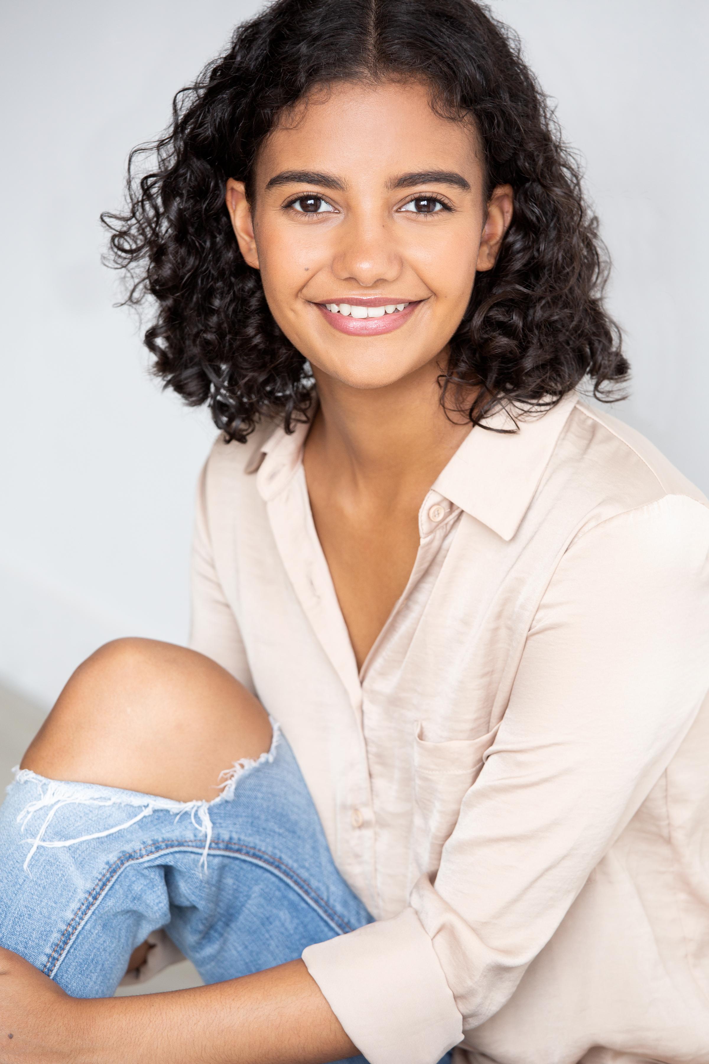 actor Madison Baines large photo