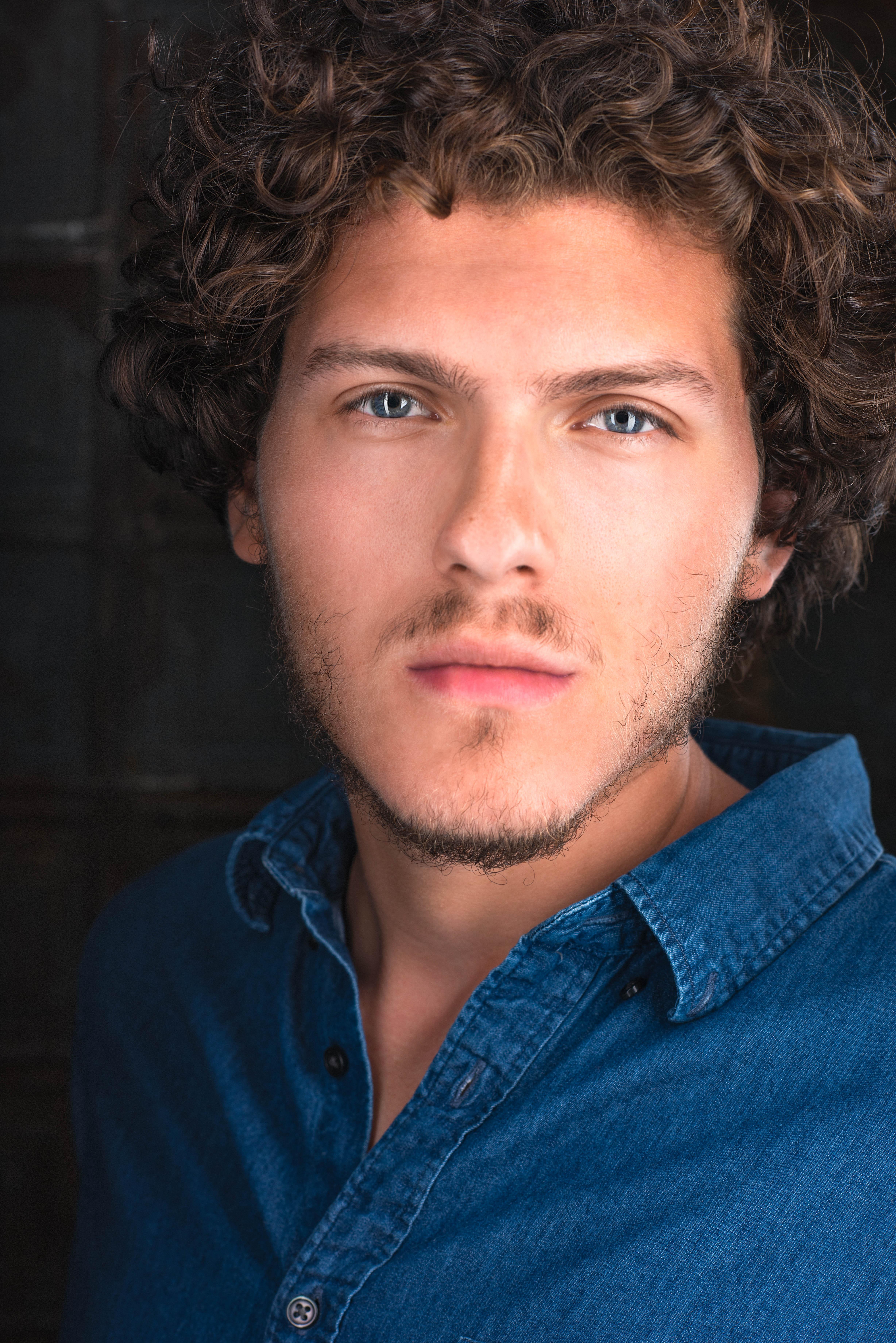 actor Jake Laurence large photo