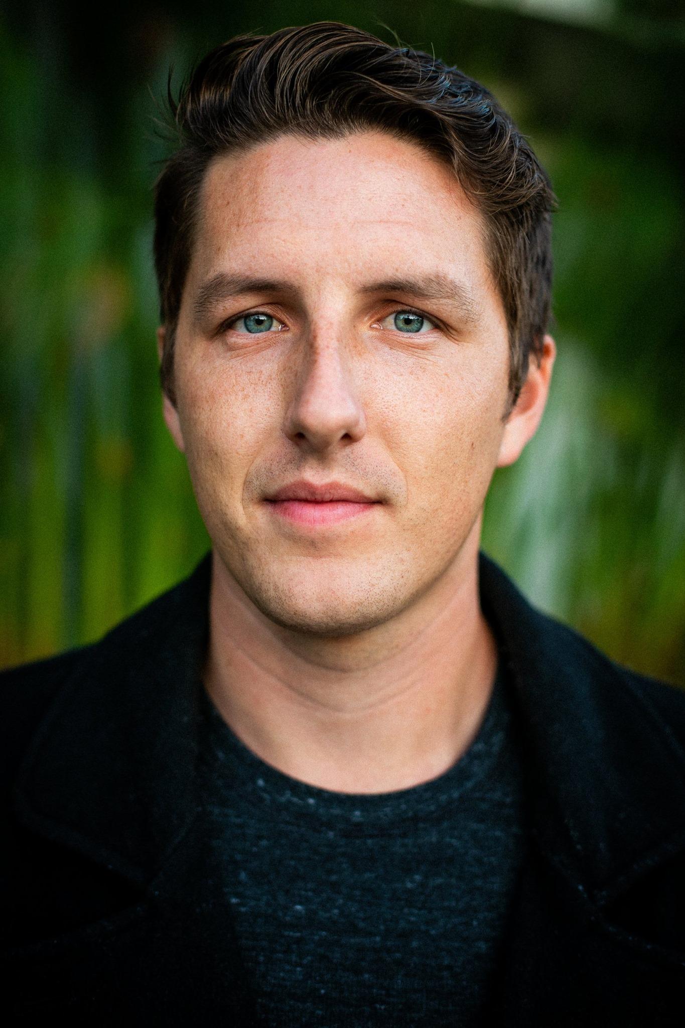 actor Chad Wesley Smathers large photo