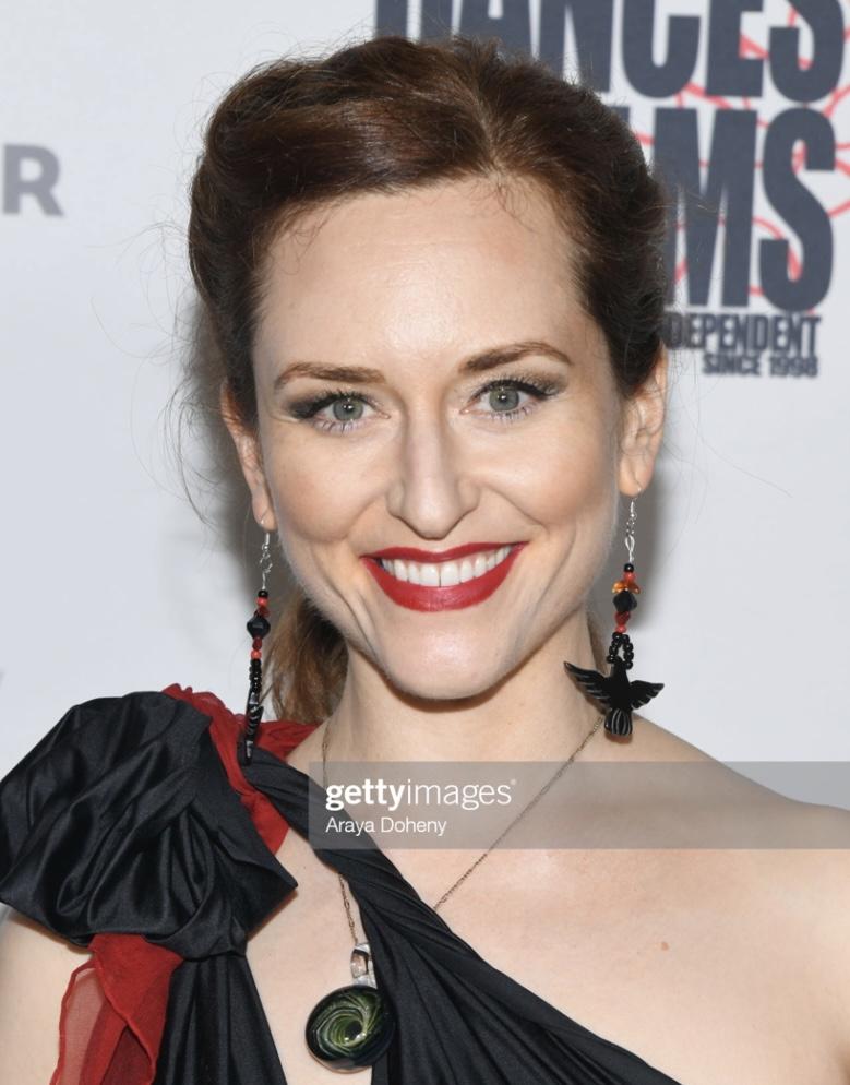 actor Amy Walker large photo