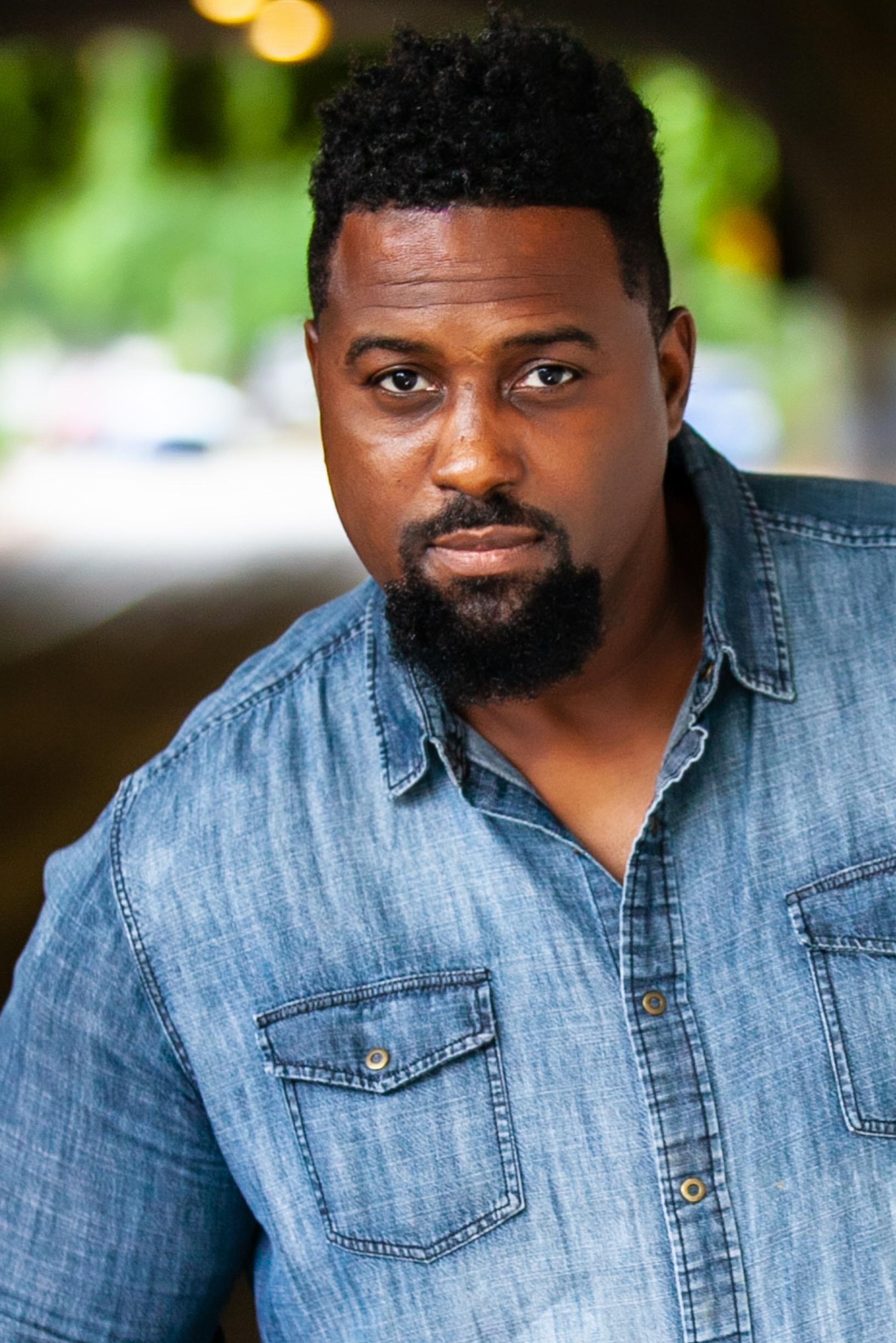 actor Kenny Ray Powell large photo