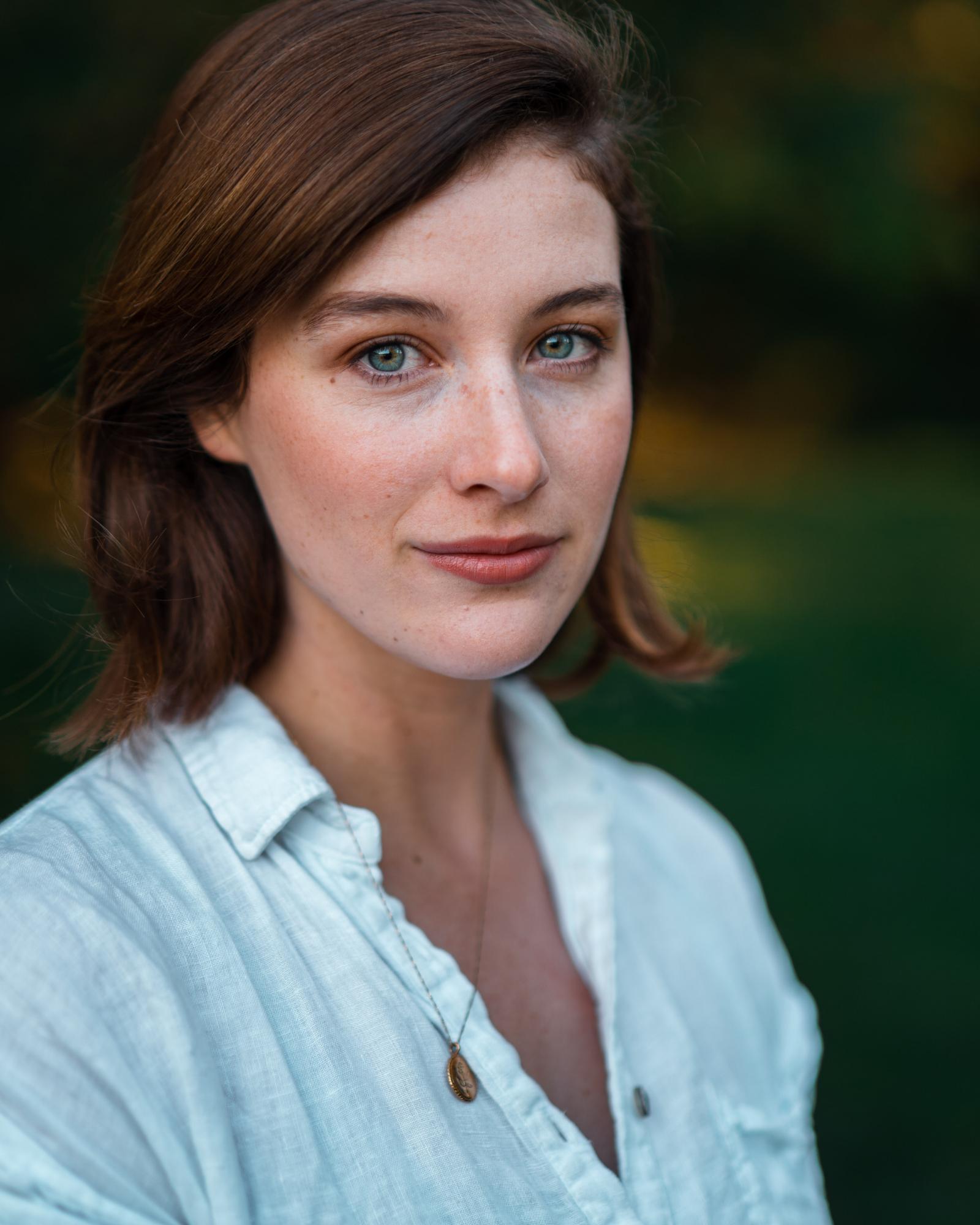 actor Lexi Redman large photo