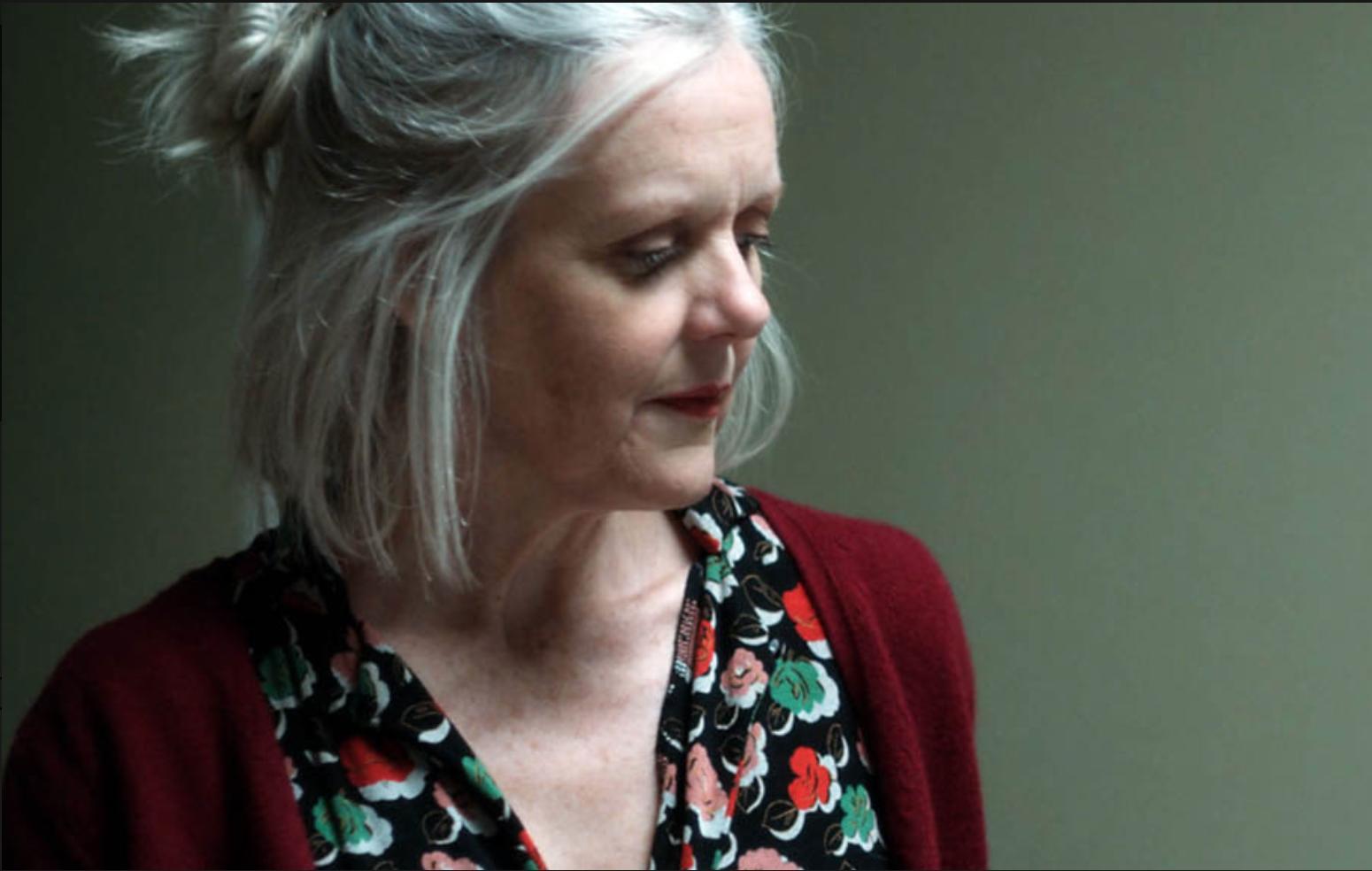 actor Polly Kemp large photo