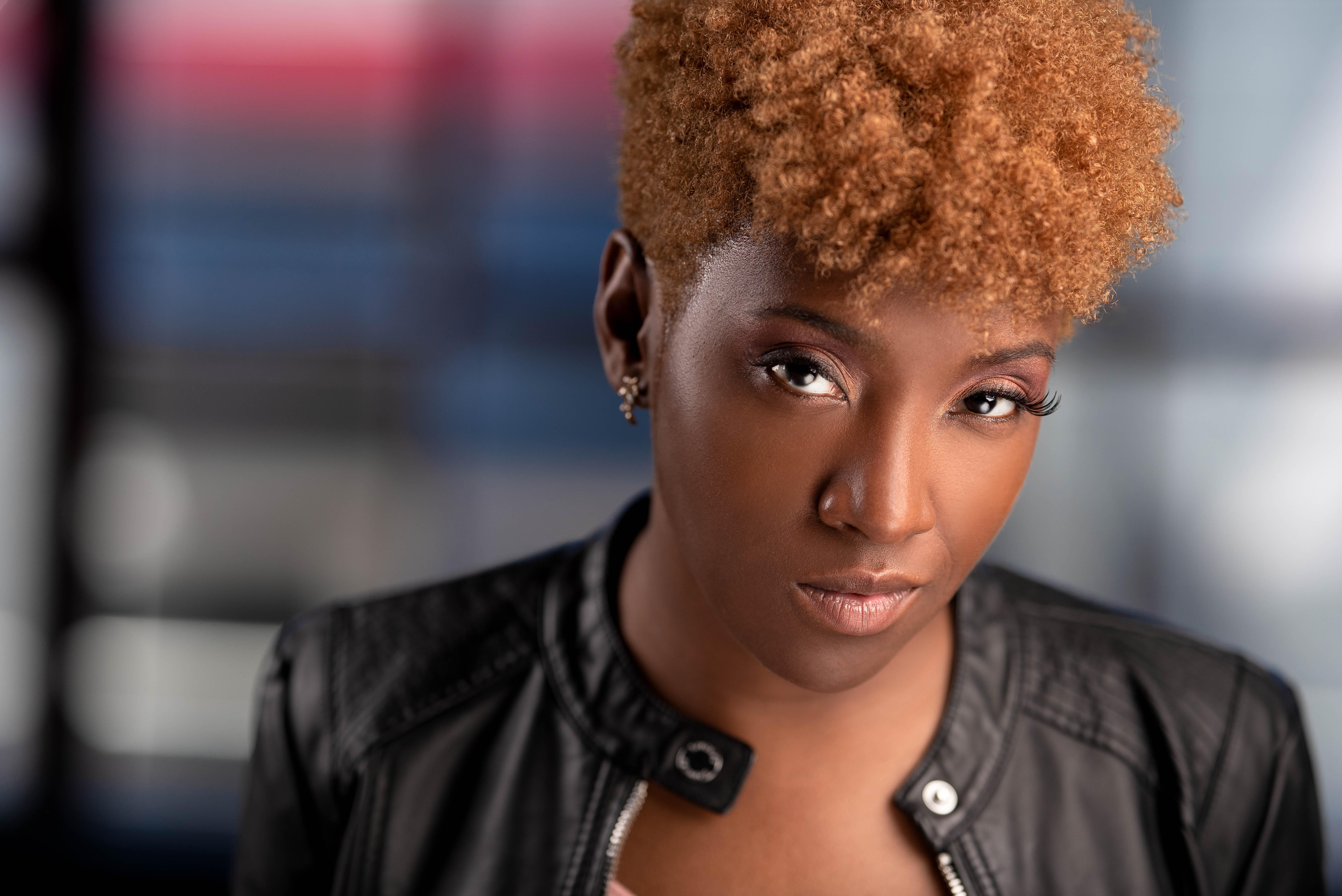 actor Krystal Farris large photo