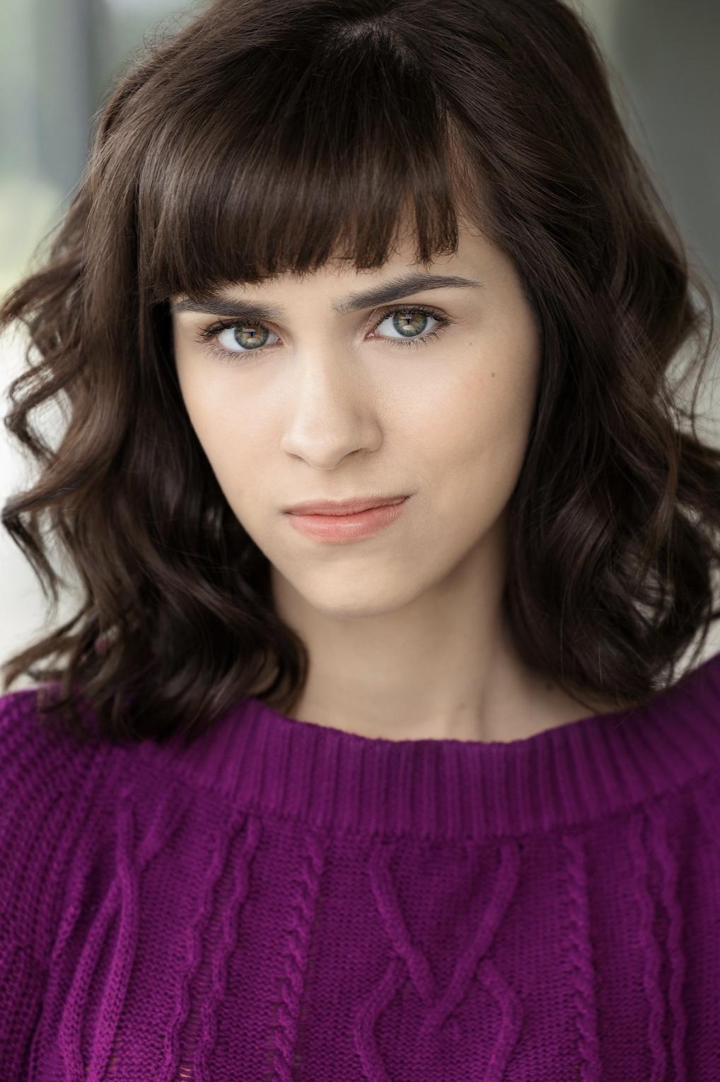 actor Emma Grace Sanderson large photo