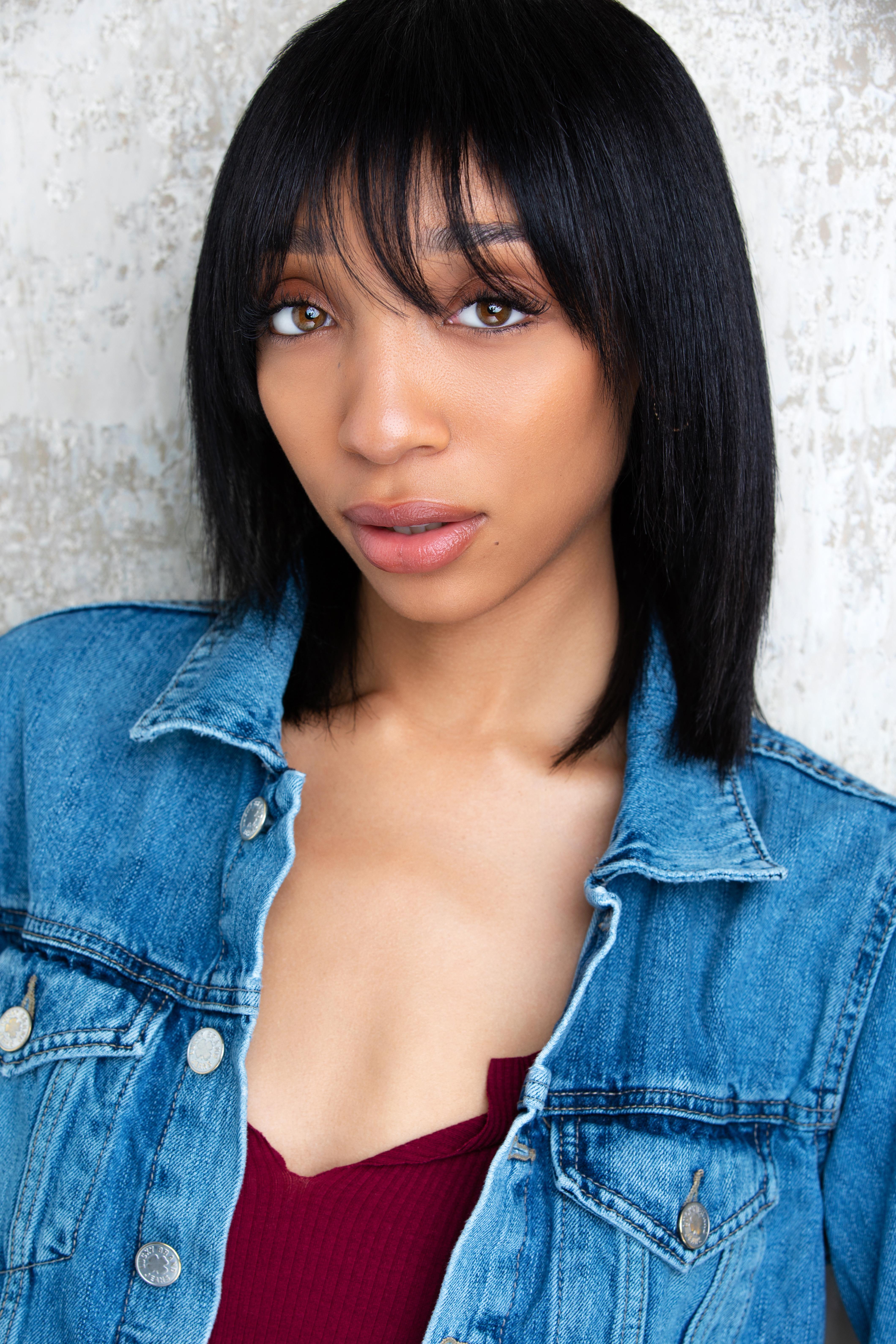 actor Jaida Standberry large photo