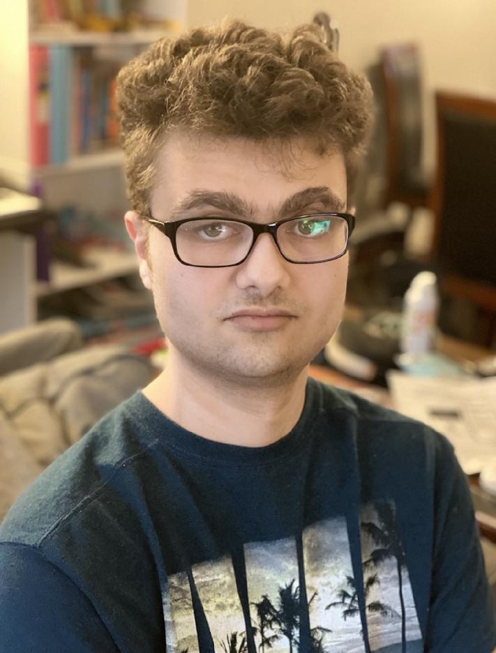 actor Alex Hintz large photo