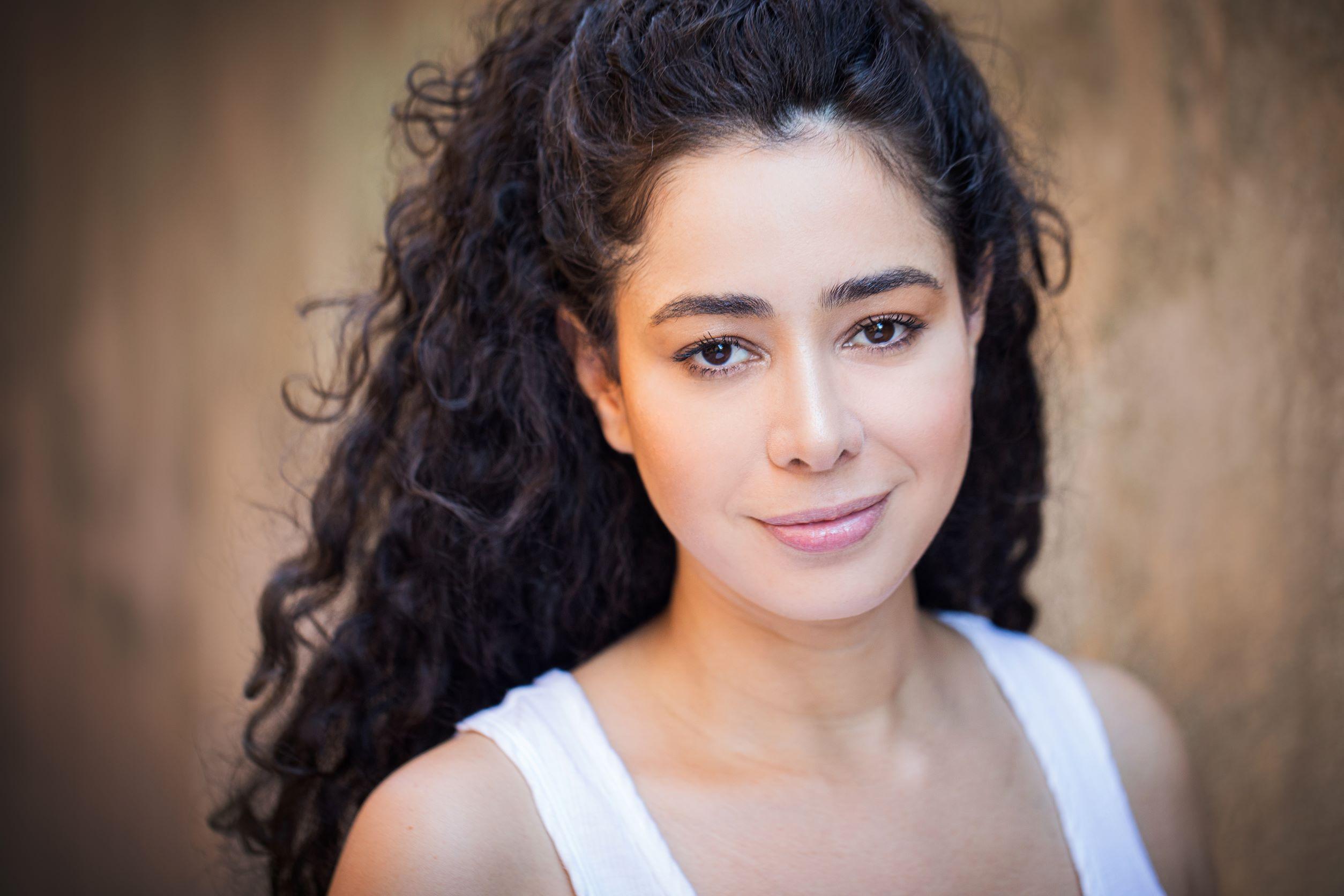 actor Aurora Cossio large photo