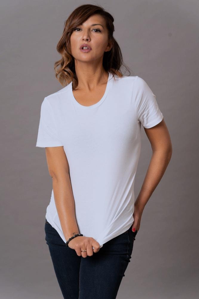 actor Corinna Coroneo large photo