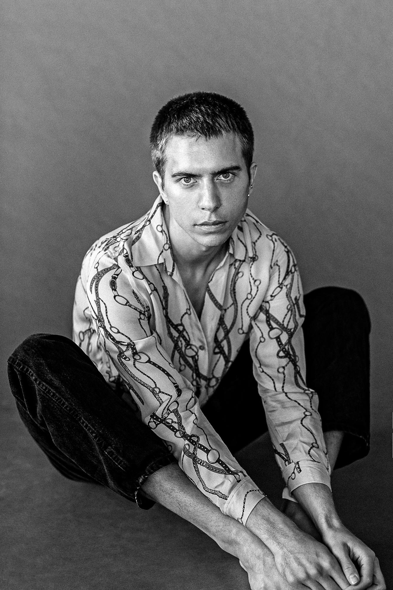 actor Aaron Holliday large photo