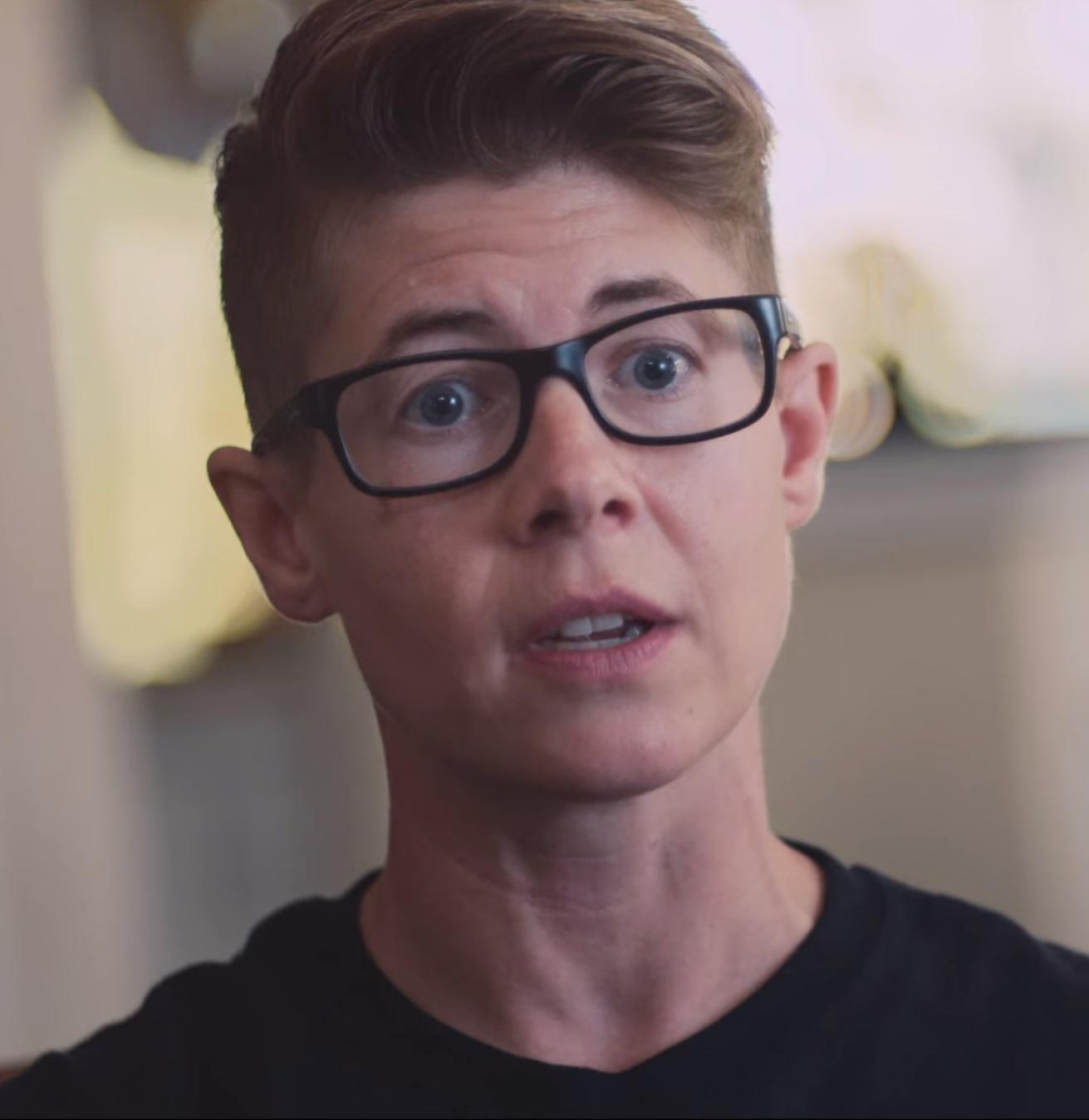 actor Bree Mills large photo