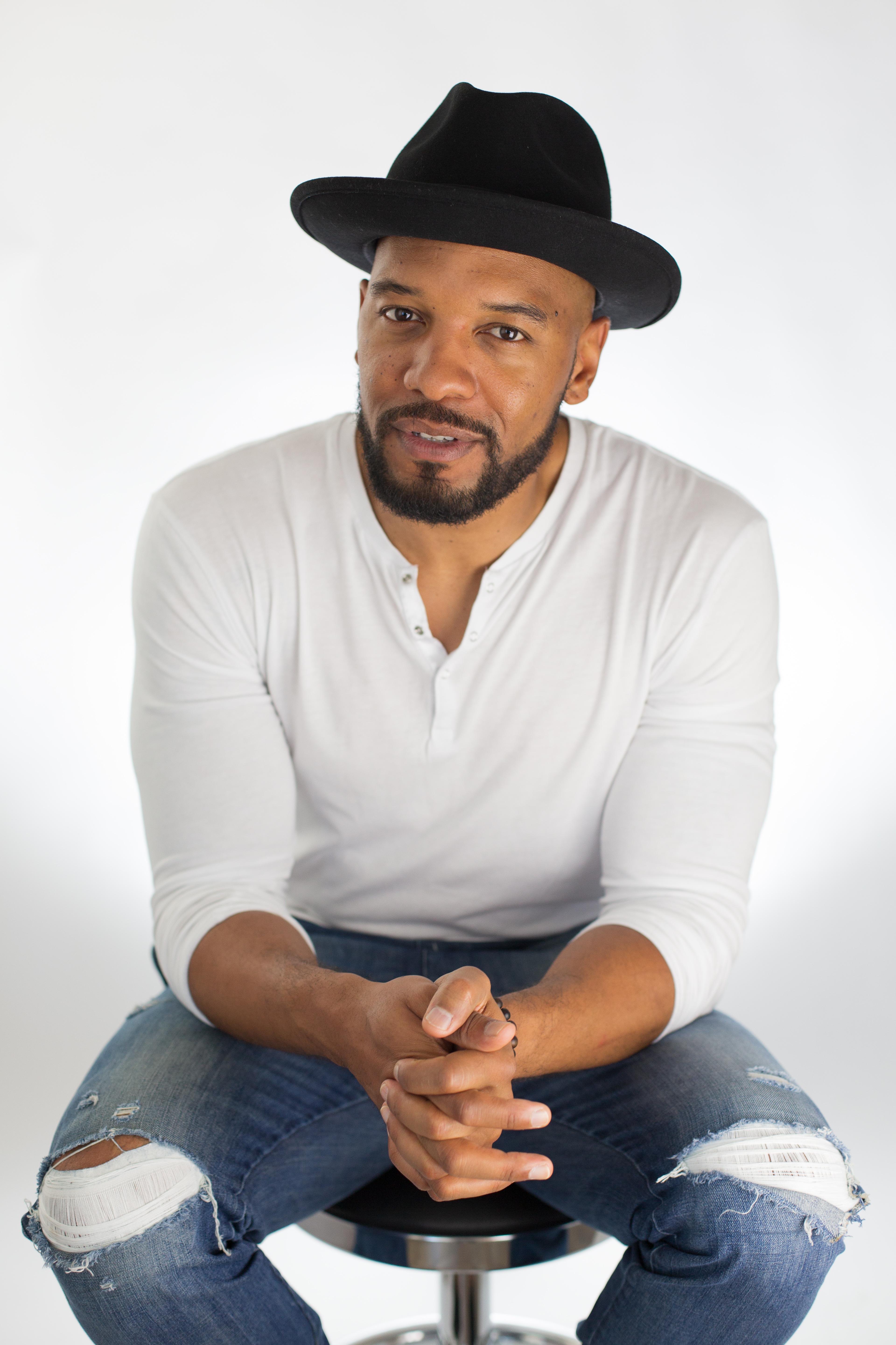 actor Orion Carrington large photo