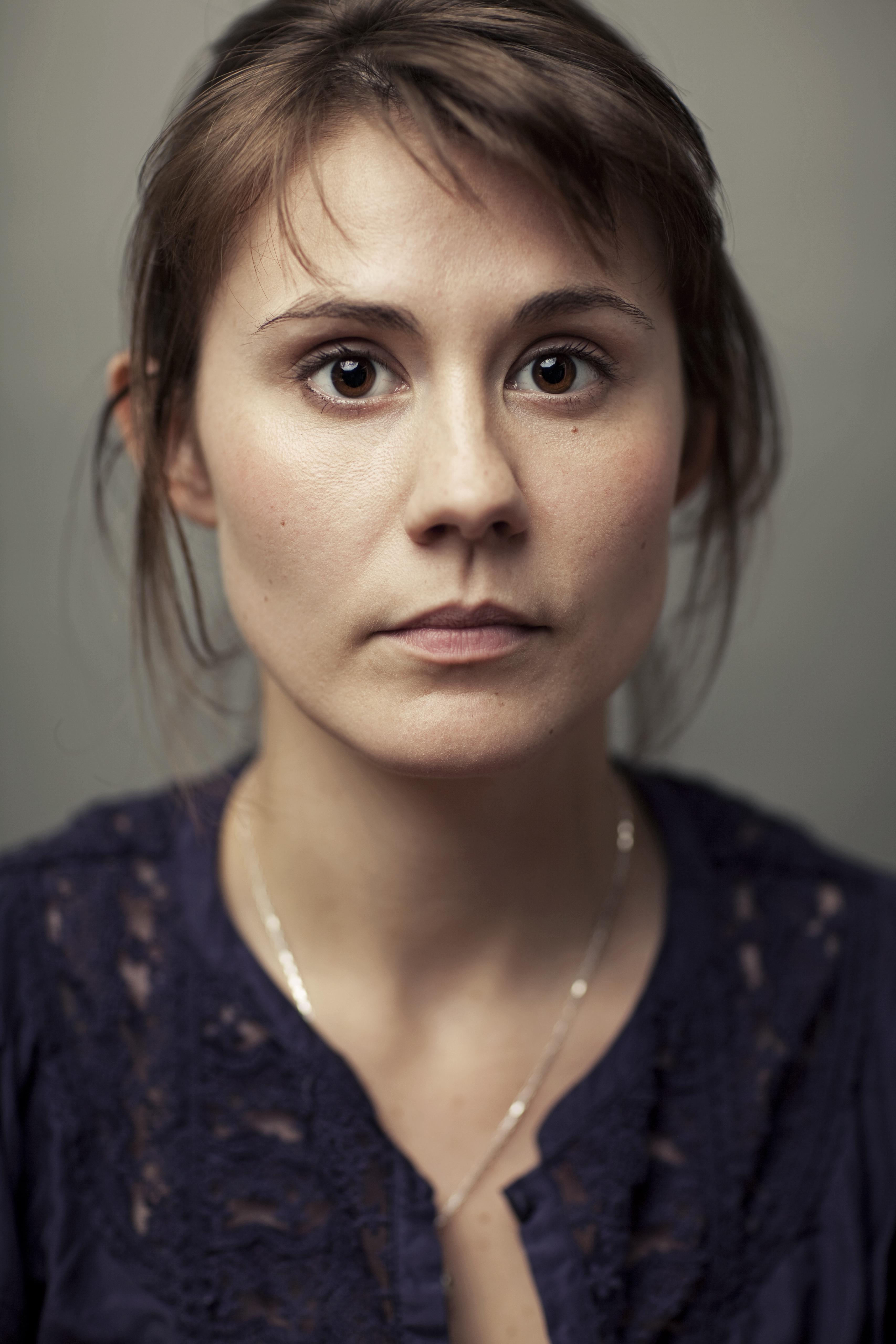 actor Ffion Jolly large photo