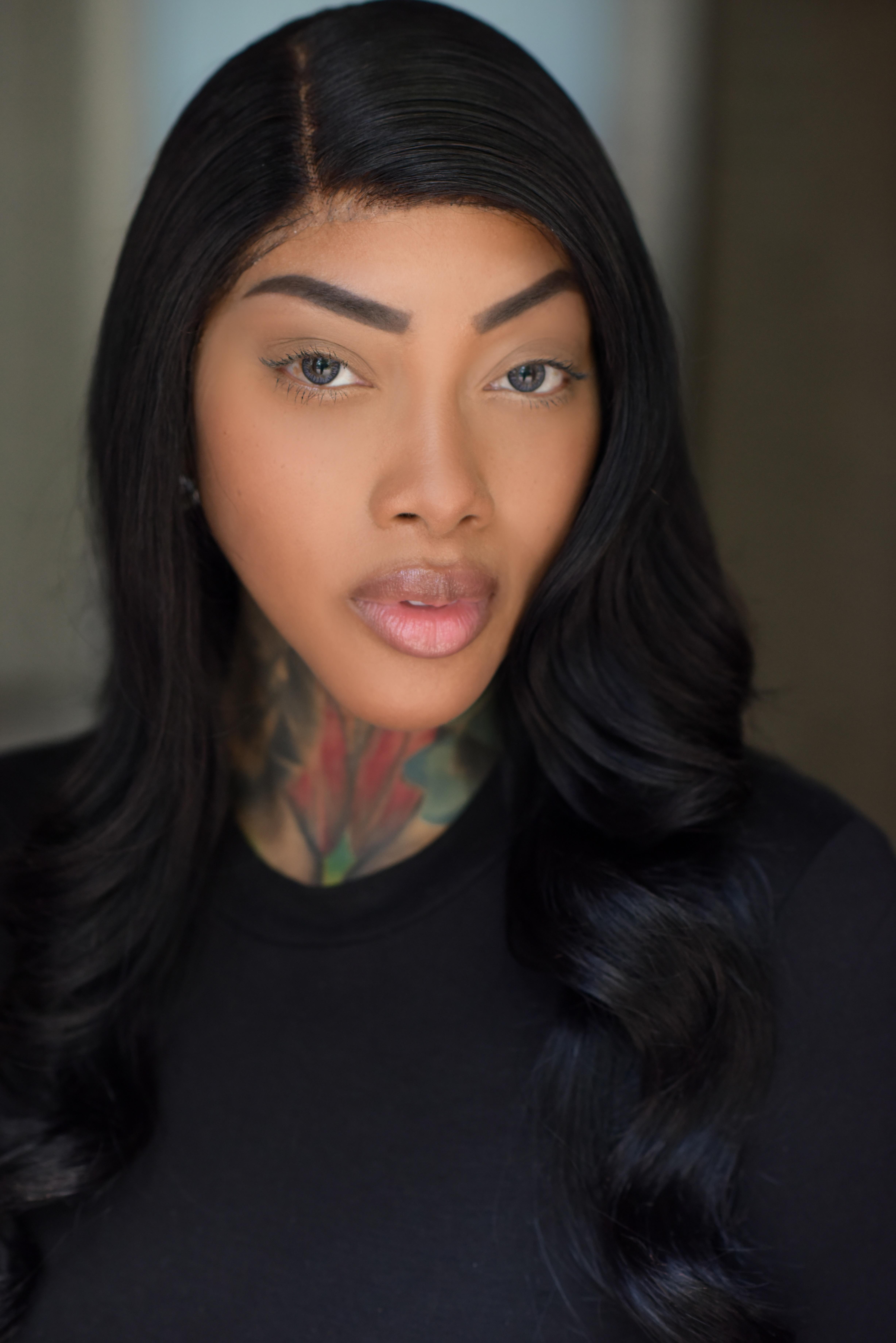 actor Asia Clark large photo