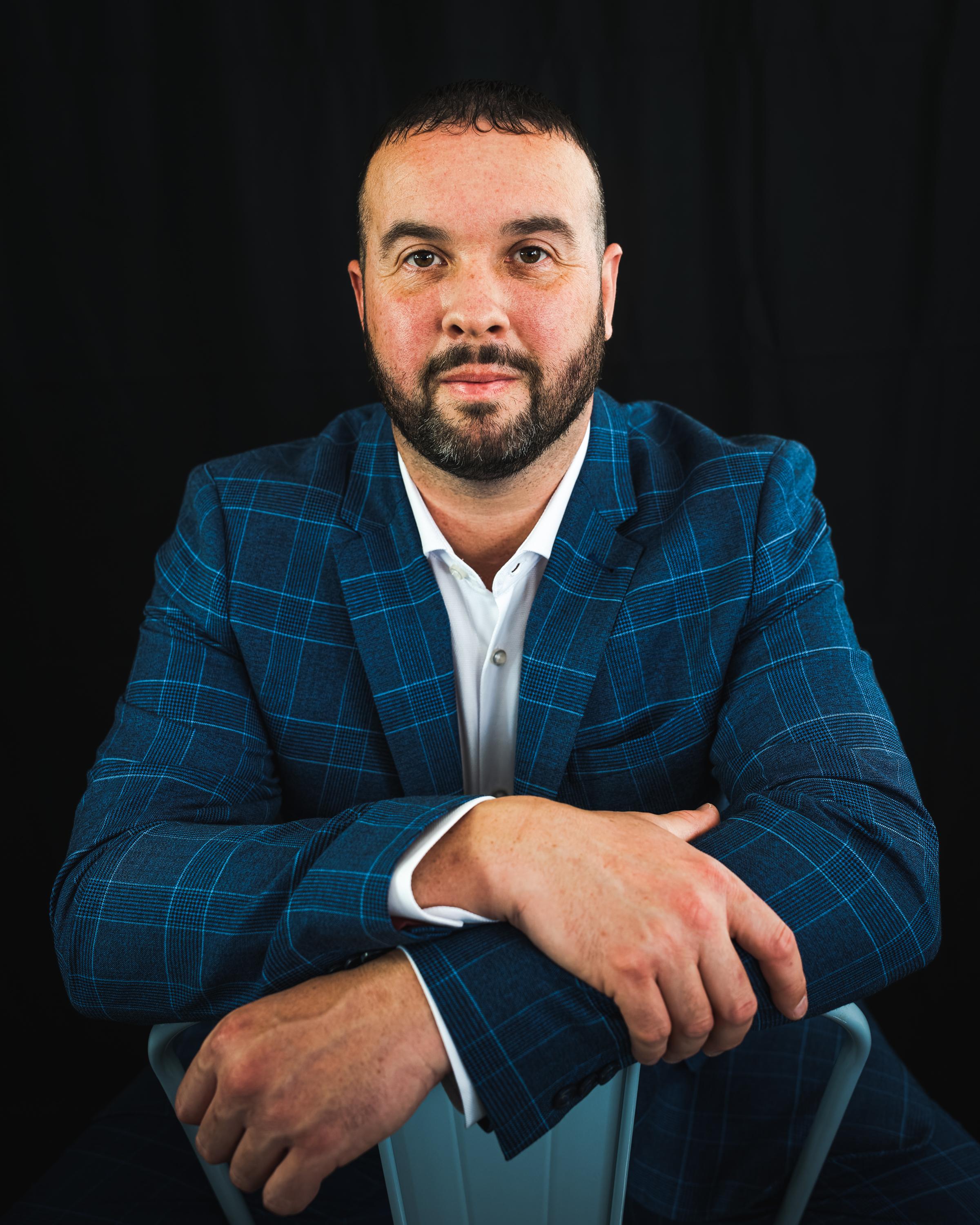 actor Craig David Dowsett large photo