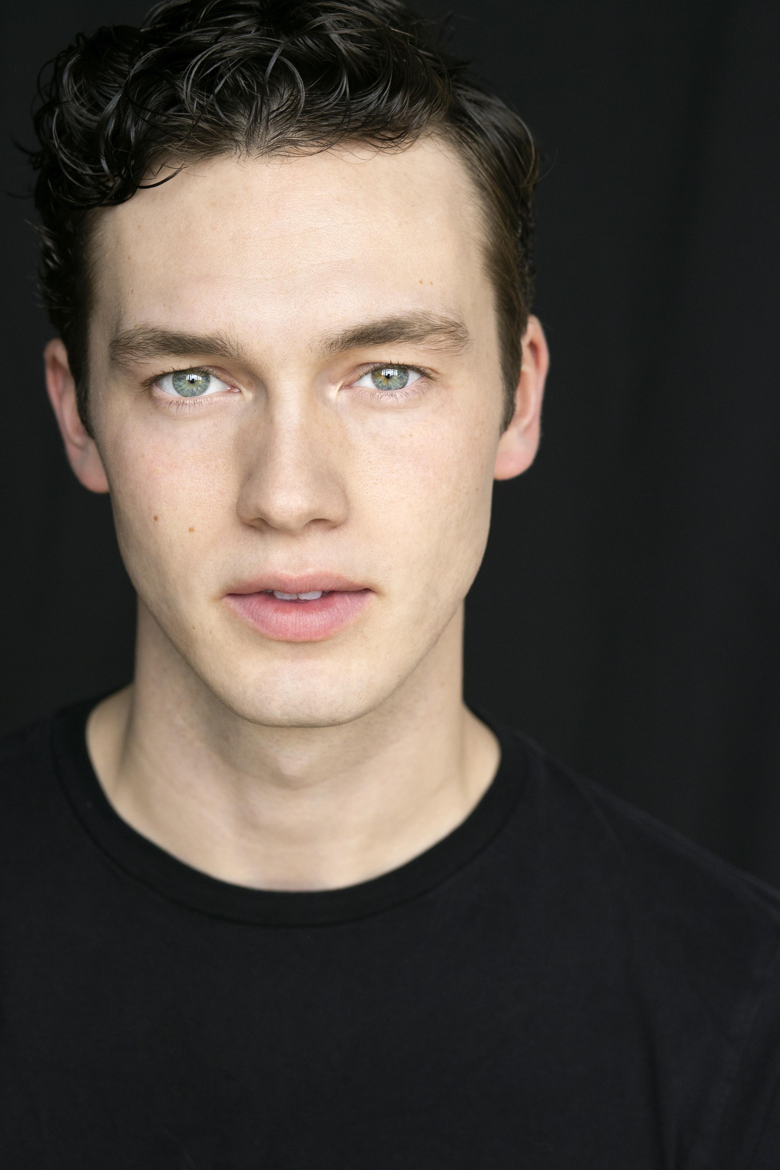 actor Will Harrison large photo